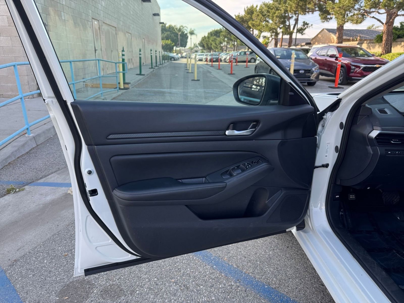 Thumbnail: 2025 Nissan Altima - 18