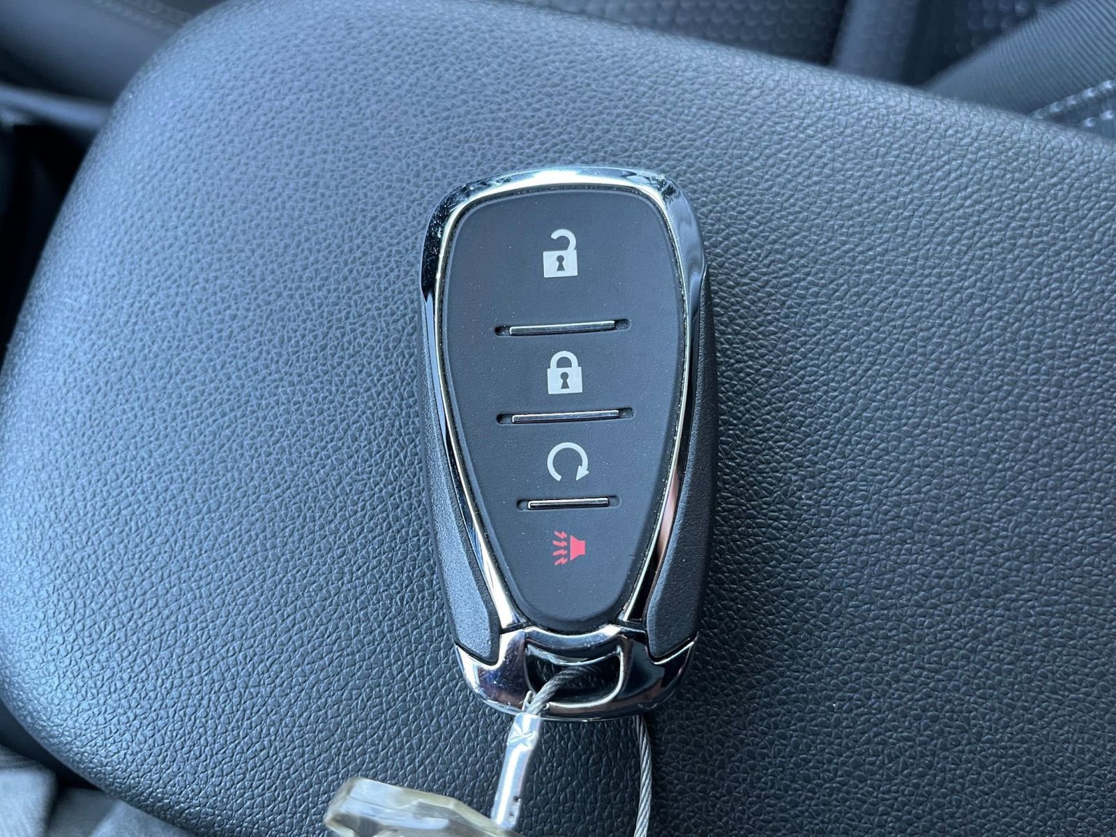 Thumbnail: 2025 Chevrolet Trax - 25