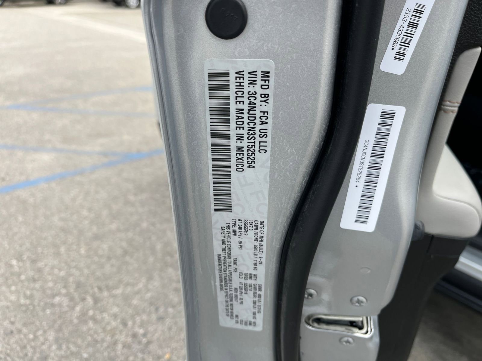 Thumbnail: 2025 Jeep Compass - 29