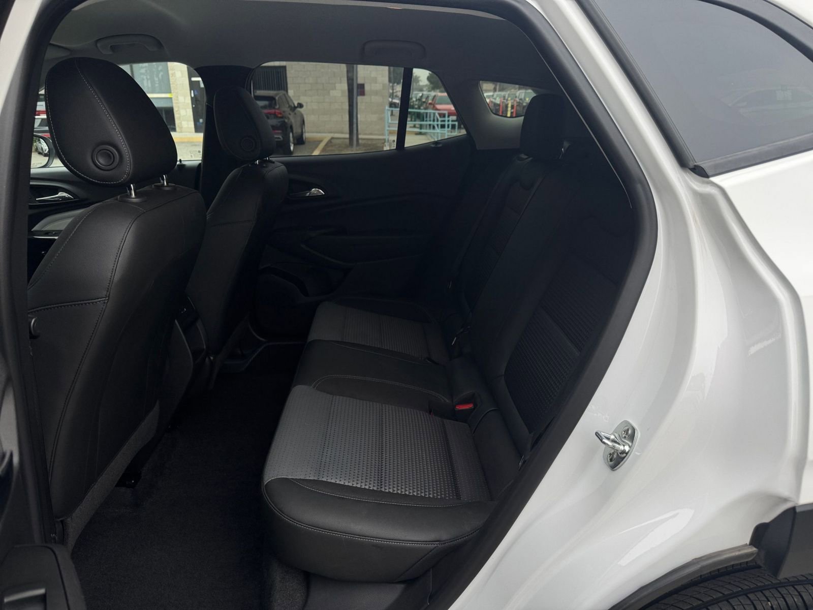 Thumbnail: 2025 Chevrolet Trax - 24