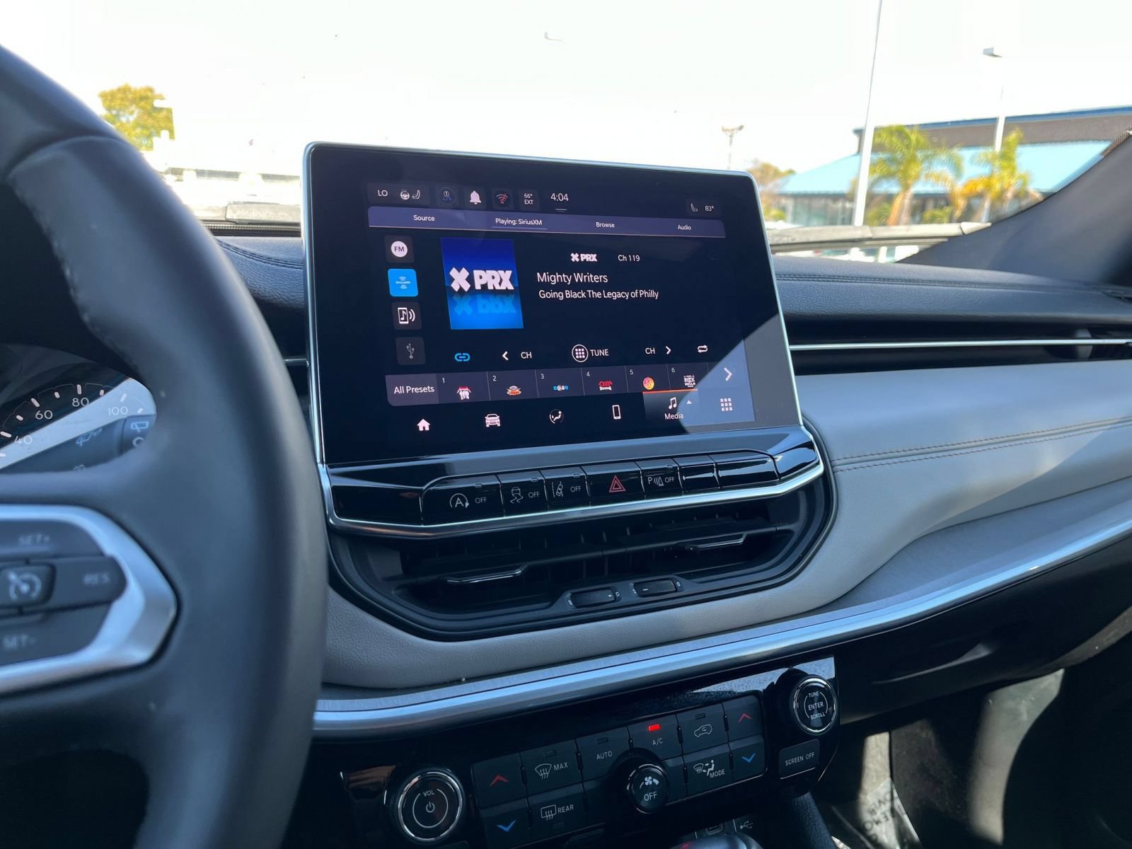 Thumbnail: 2025 Jeep Compass - 17