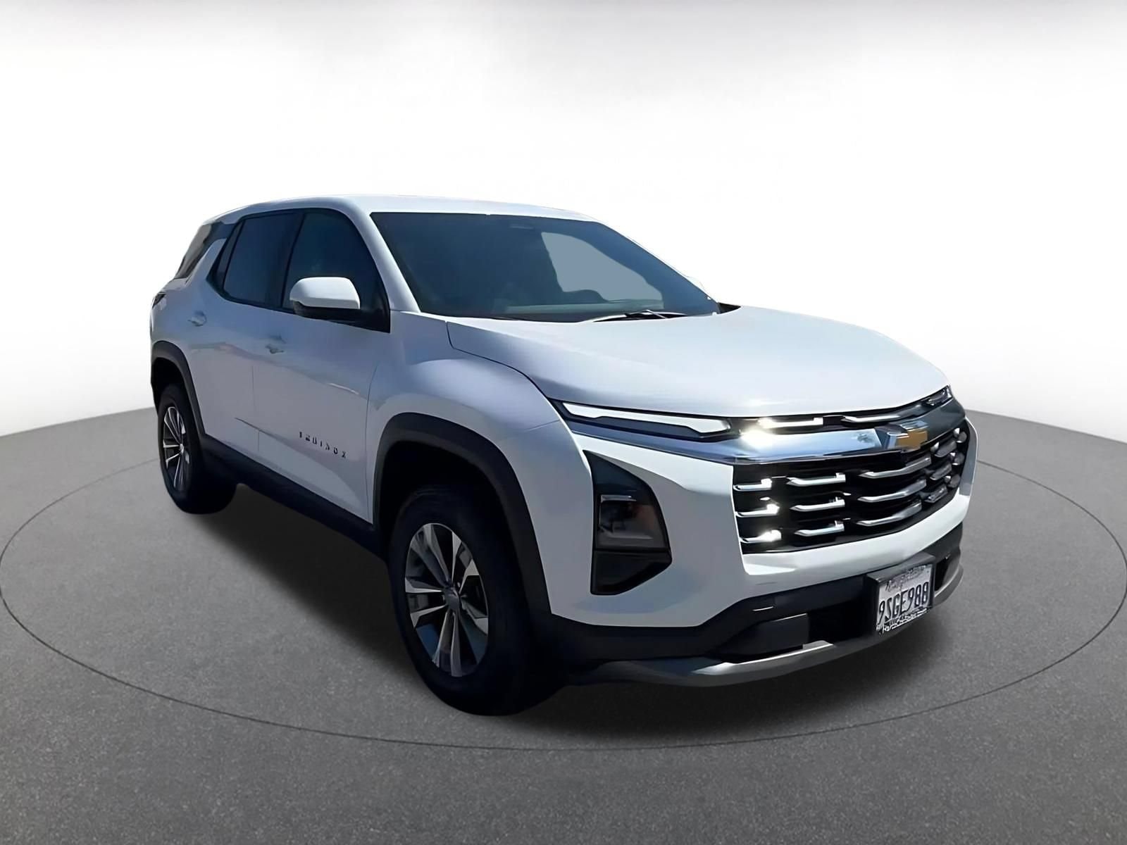 Thumbnail: 2025 Chevrolet Equinox - 3