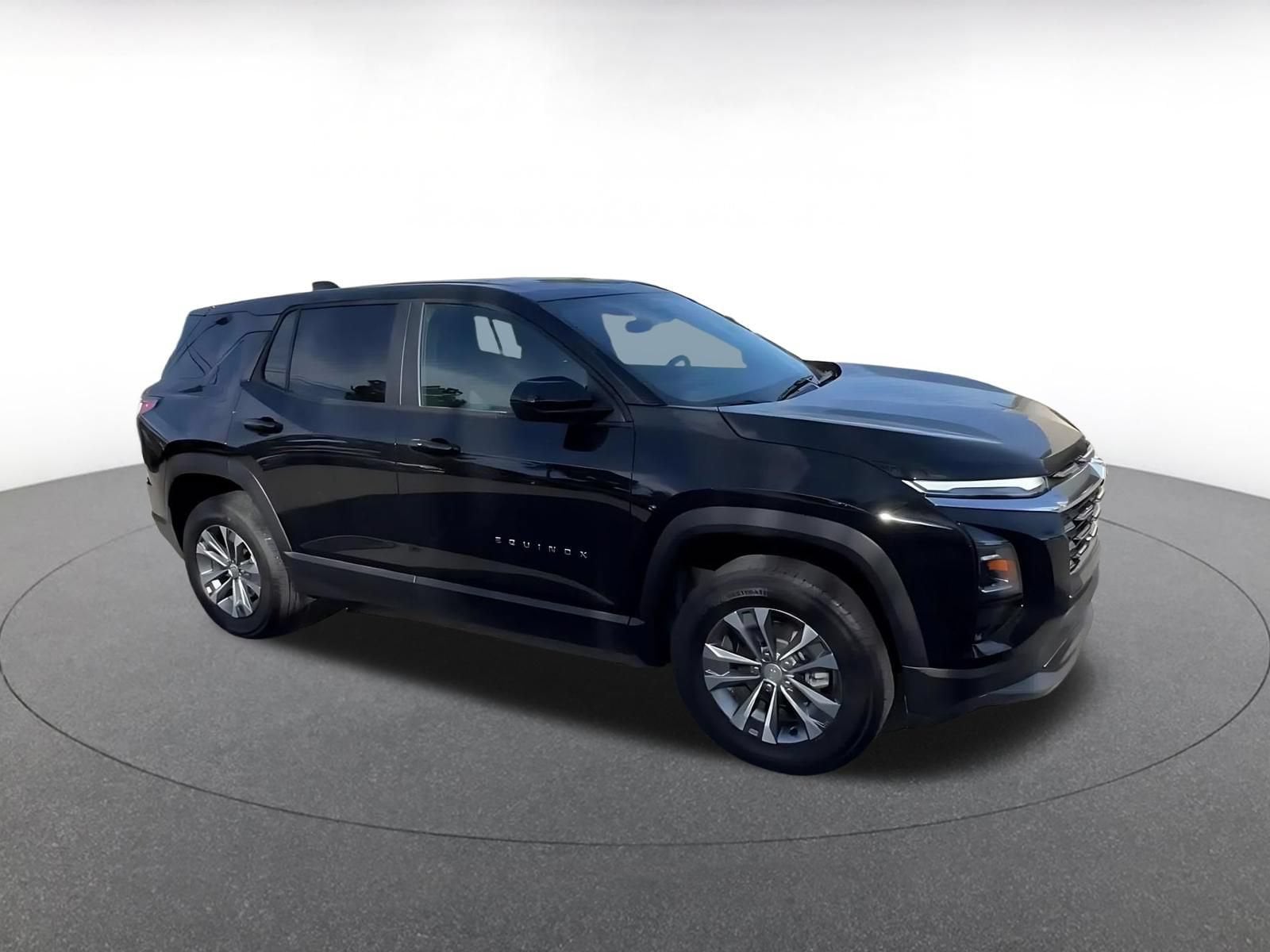 Thumbnail: 2025 Chevrolet Equinox - 2