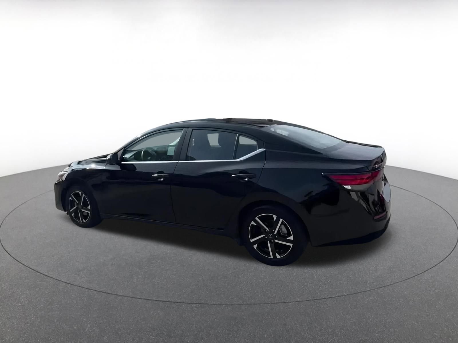 Thumbnail: 2024 Nissan Sentra - 9