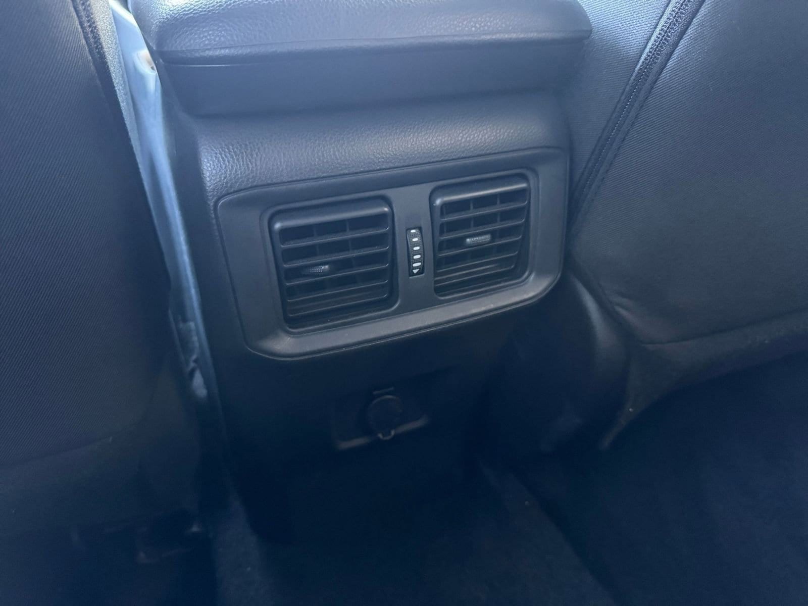 Thumbnail: 2025 Toyota RAV4 - 23