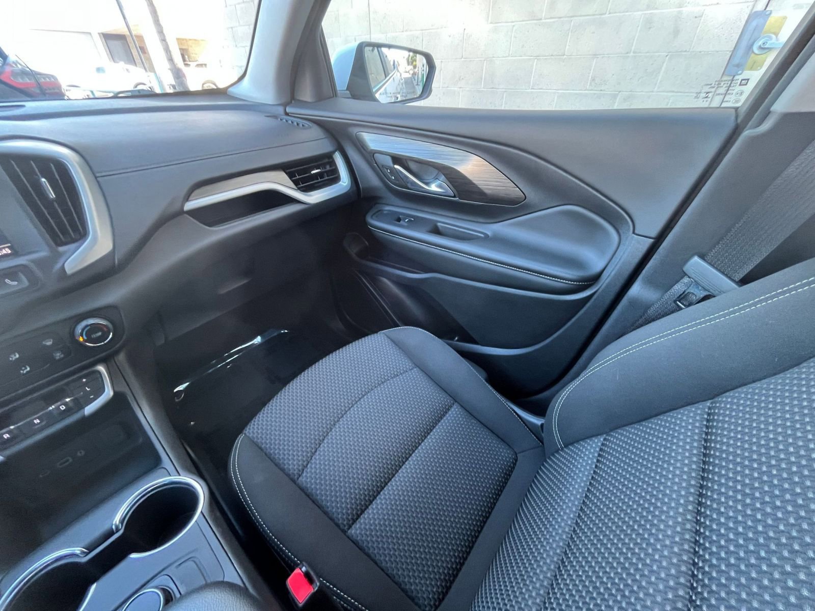 Thumbnail: 2024 GMC Terrain - 35