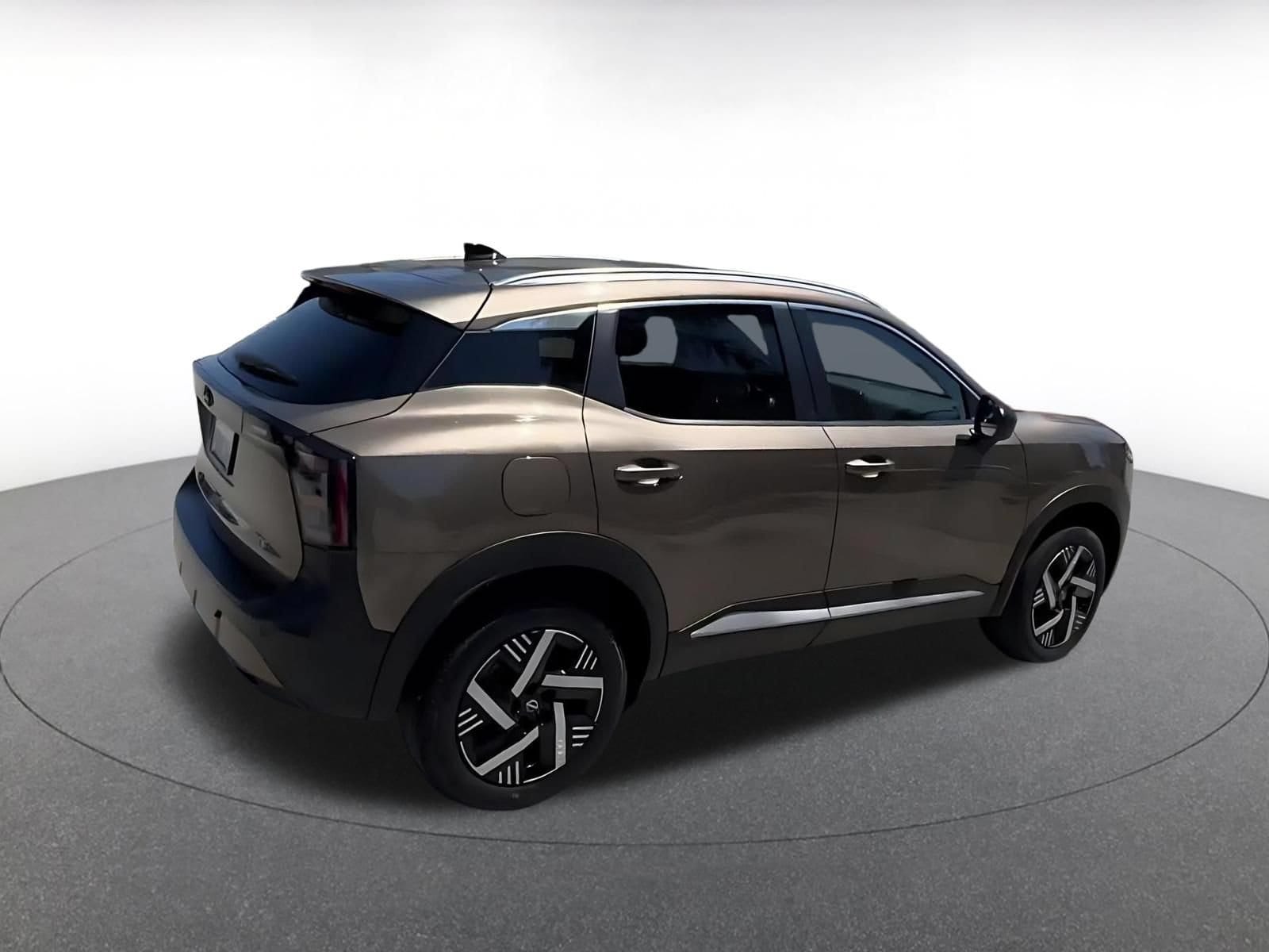Thumbnail: 2026 Nissan Kicks - 14