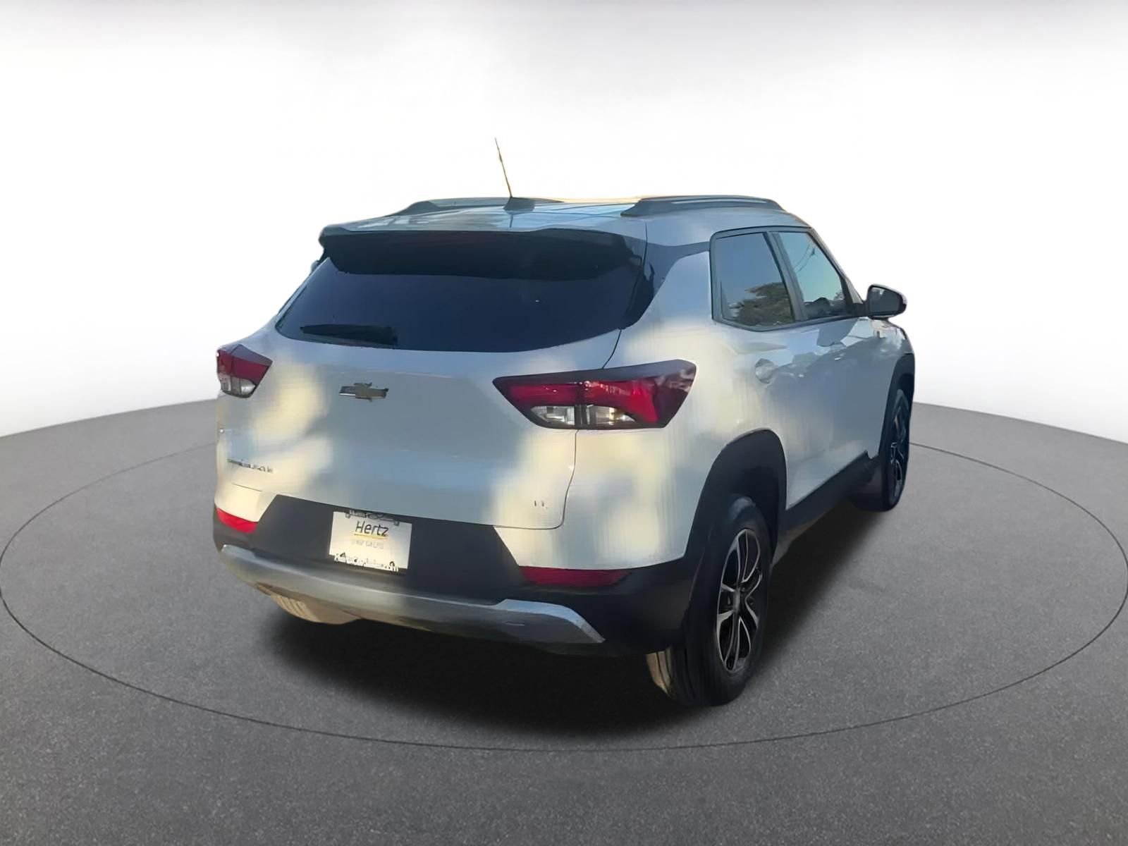 Thumbnail: 2025 Chevrolet TrailBlazer - 14