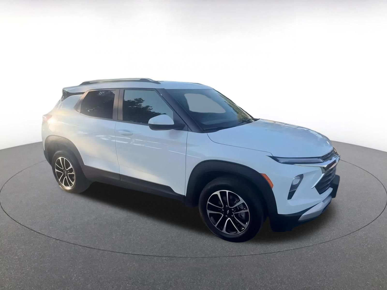 Thumbnail: 2025 Chevrolet TrailBlazer - 2