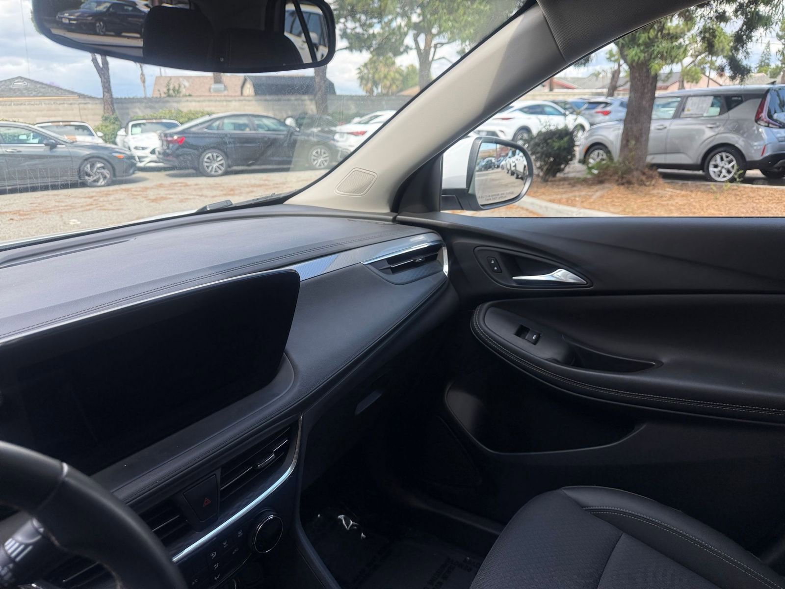 Thumbnail: 2025 Buick Encore GX - 32