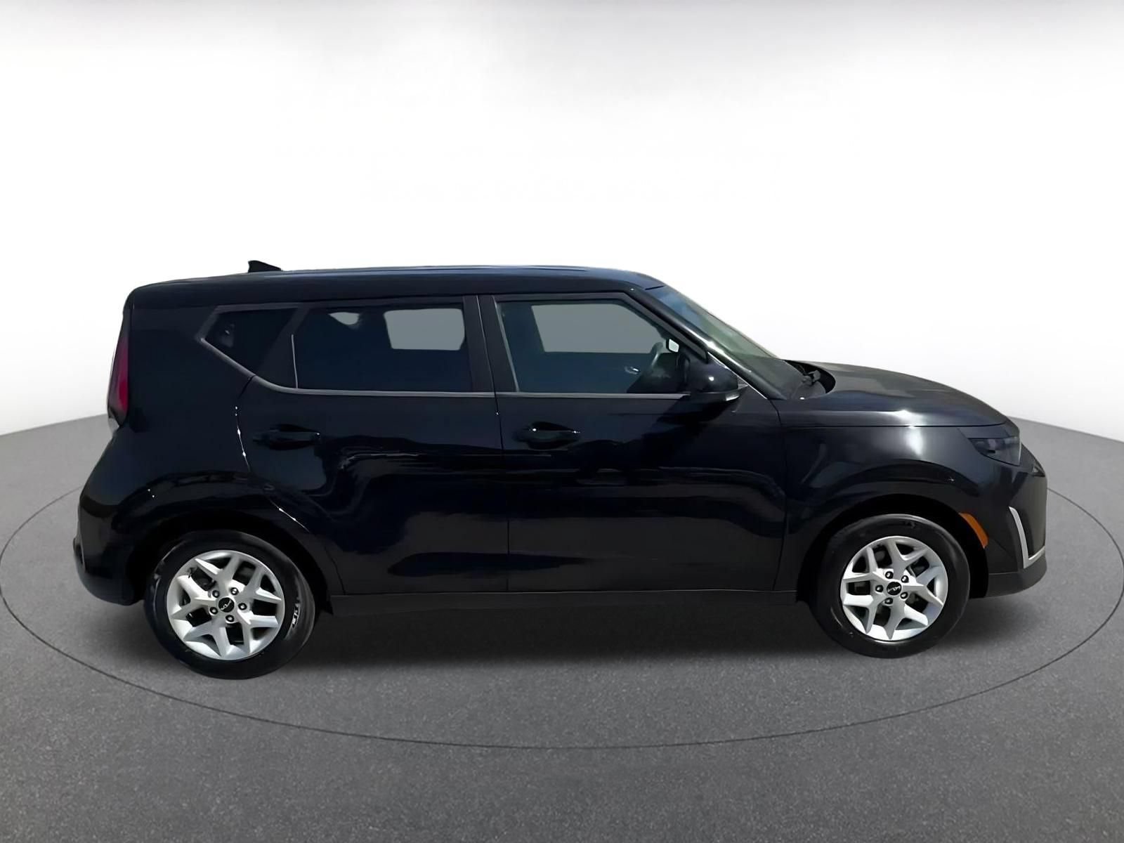 Thumbnail: 2025 Kia Soul - 13
