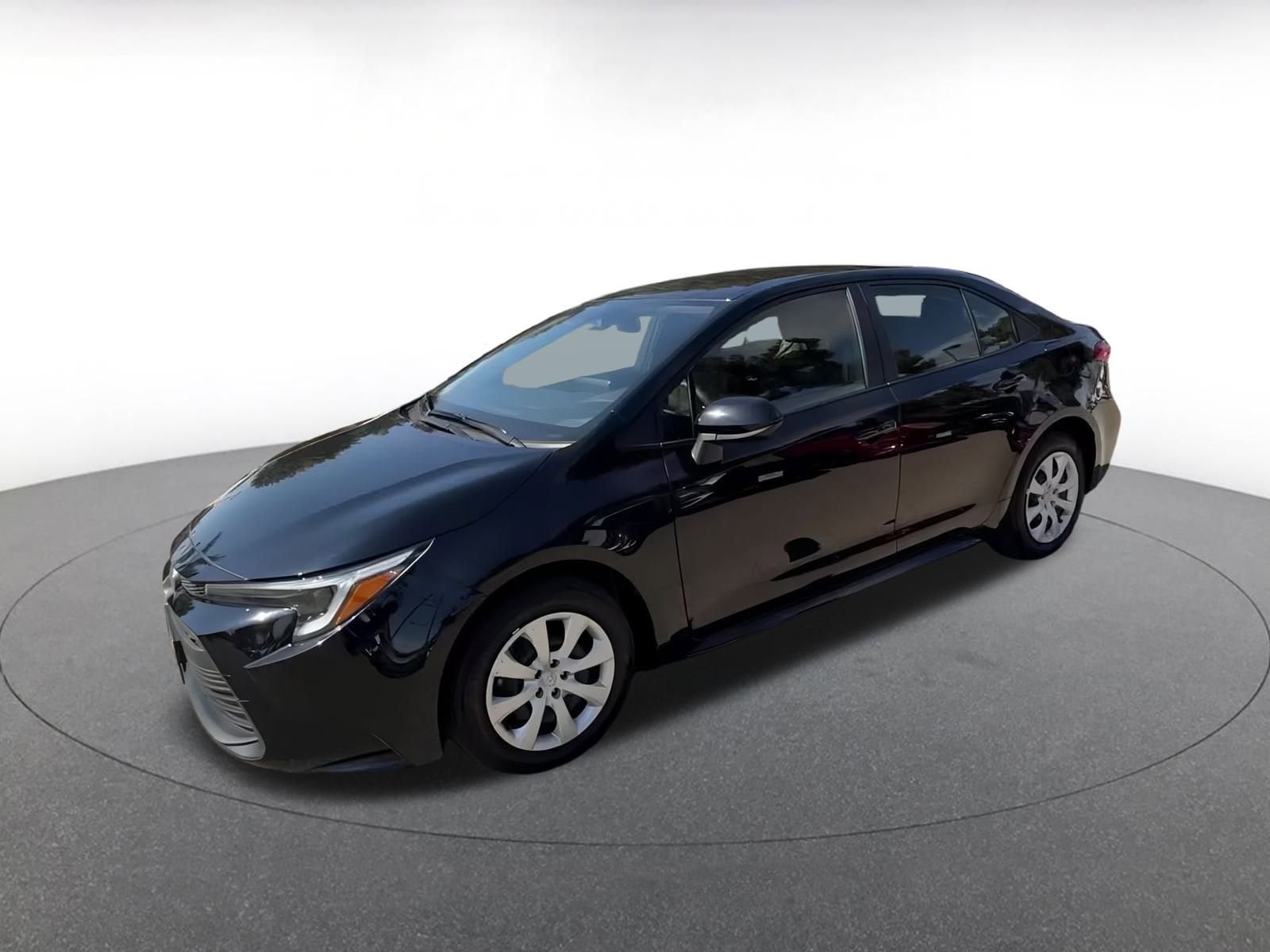 Thumbnail: 2025 Toyota Corolla - 4