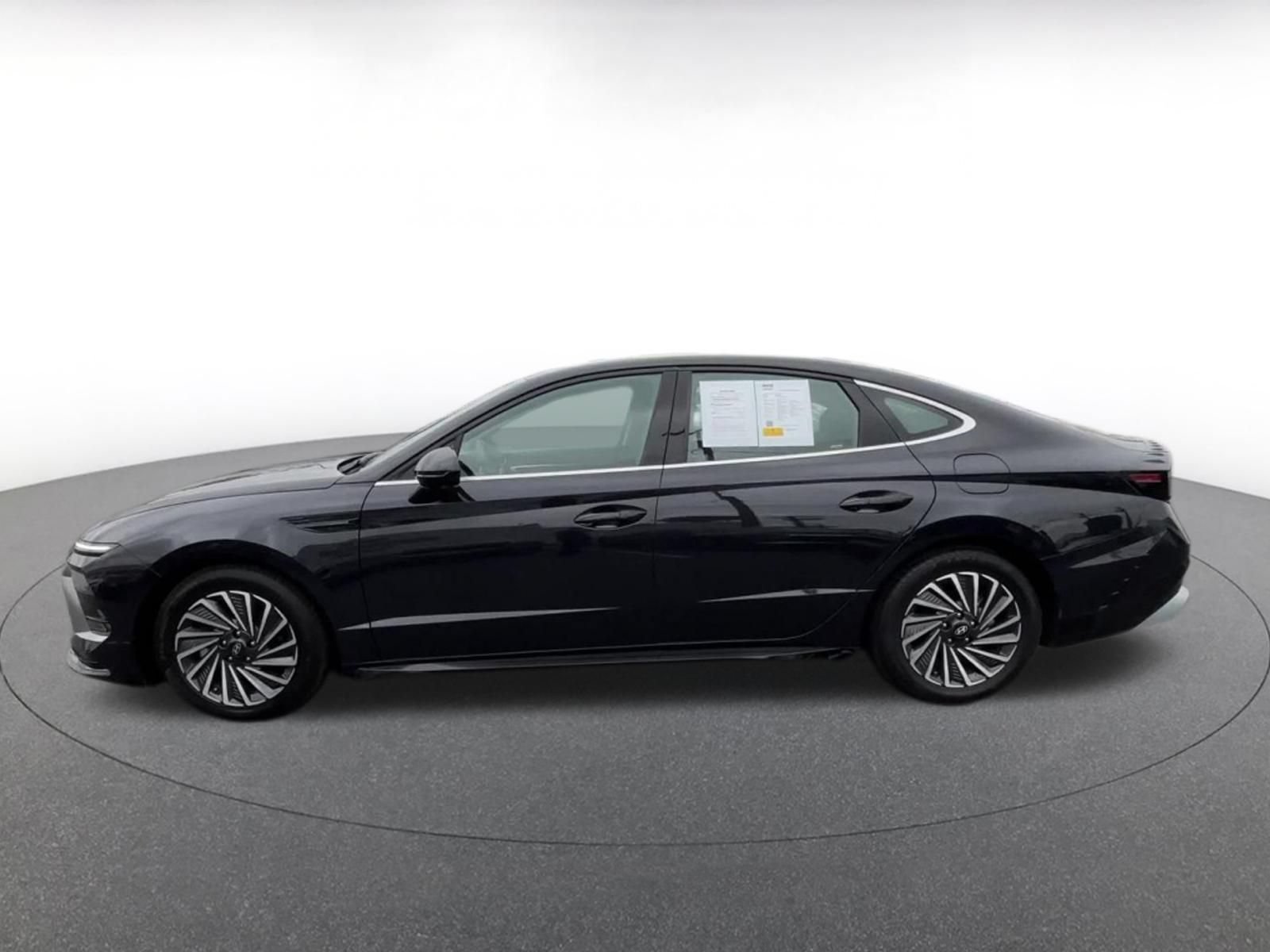 Thumbnail: 2025 Hyundai Sonata - 9