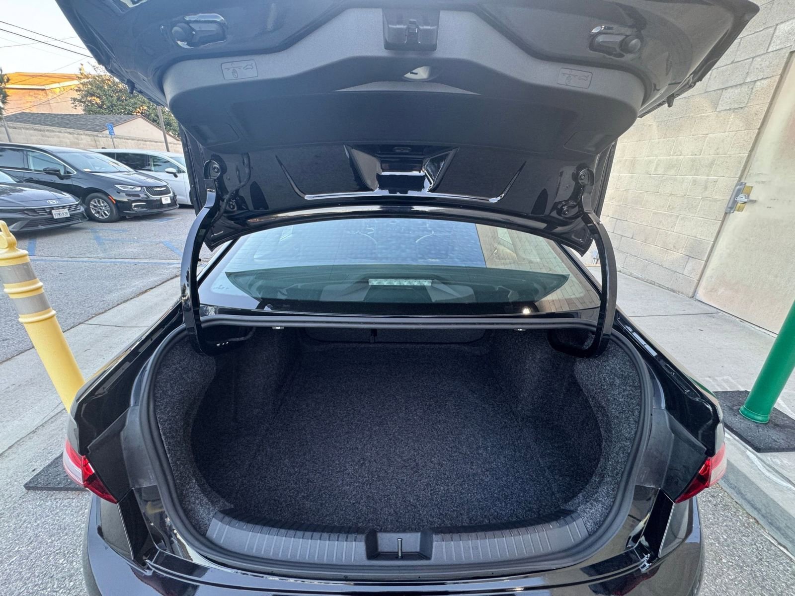 Thumbnail: 2025 Volkswagen Jetta - 31