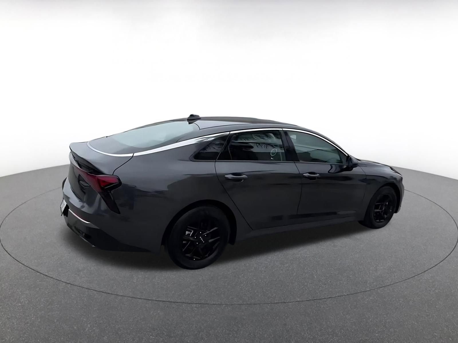 Thumbnail: 2025 Kia K5 - 15