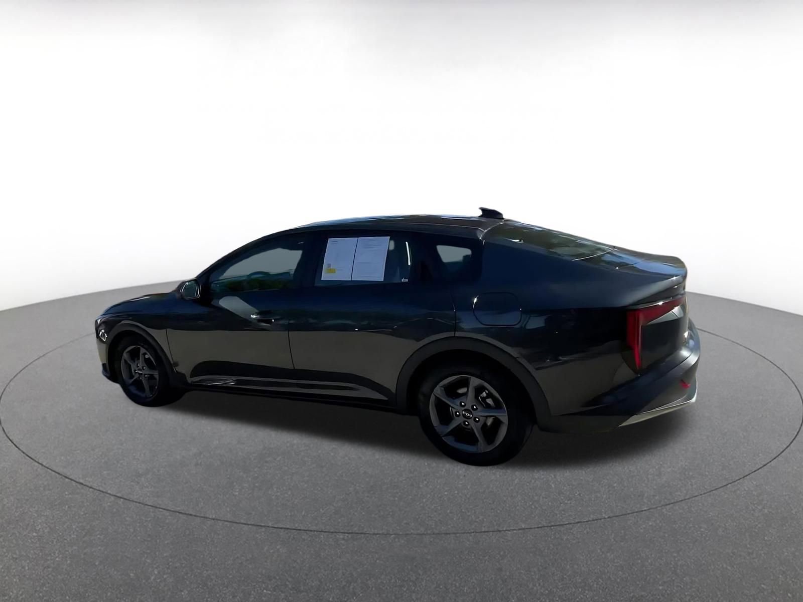 Thumbnail: 2025 Kia K4 - 10