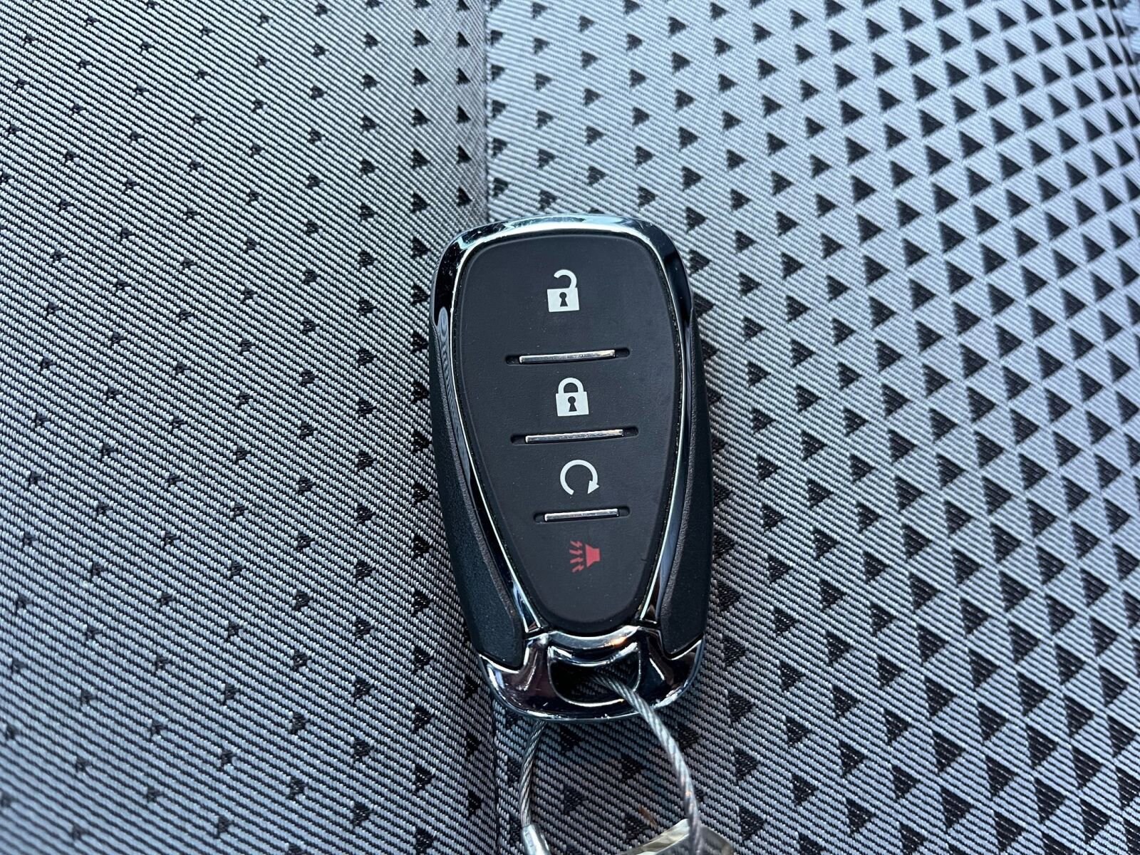 Thumbnail: 2025 Chevrolet Trax - 21