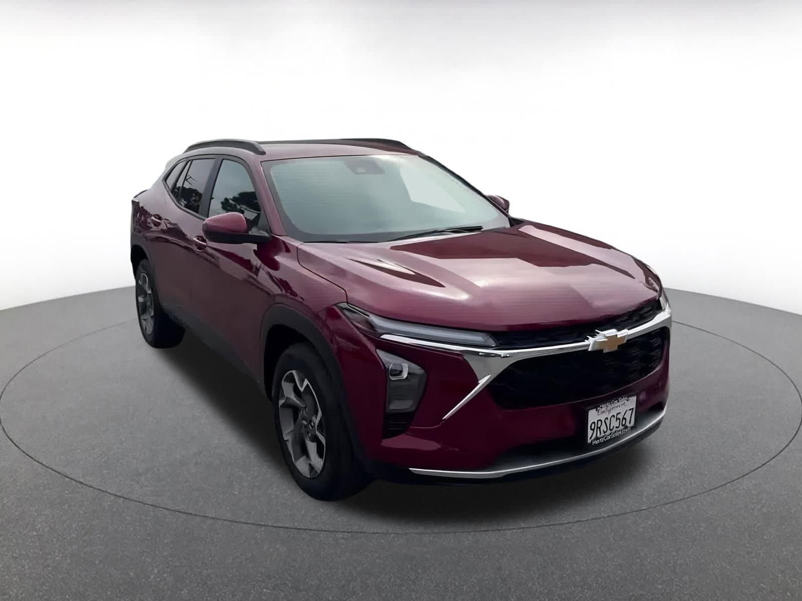 Thumbnail: 2025 Chevrolet Trax - 3