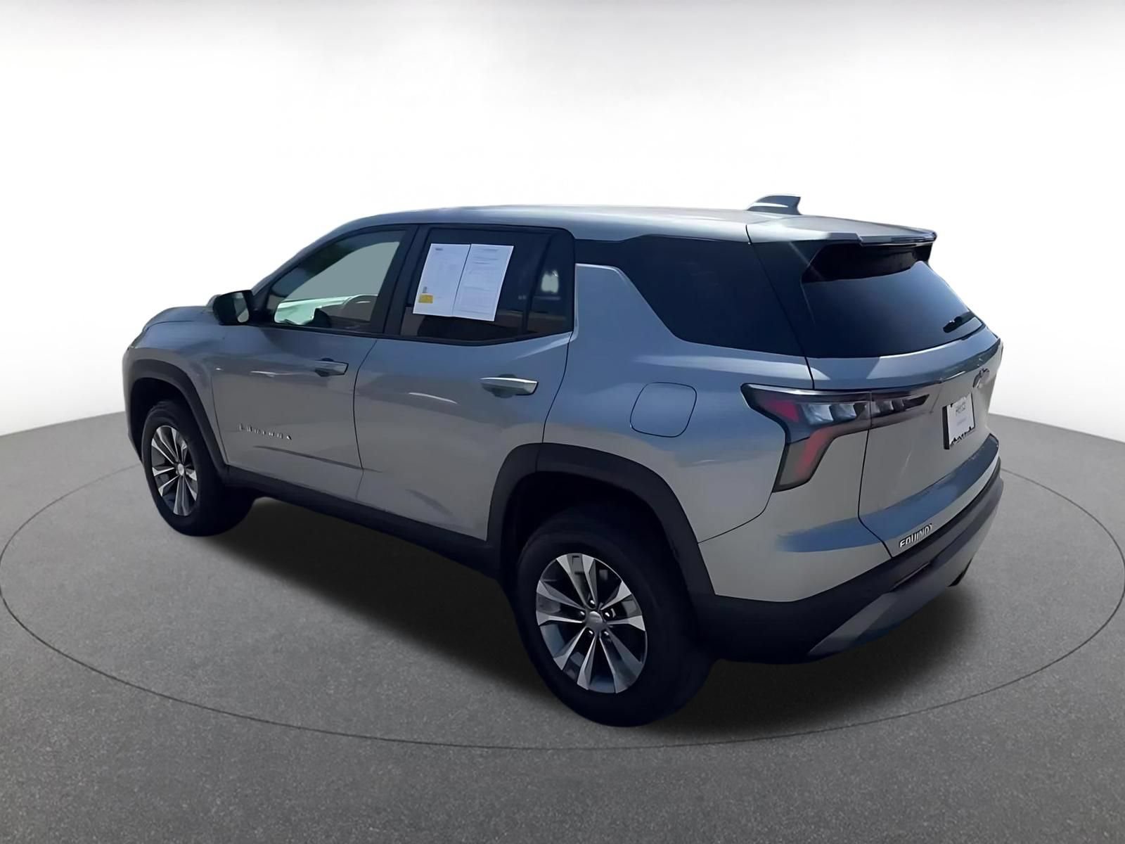 Thumbnail: 2025 Chevrolet Equinox - 10