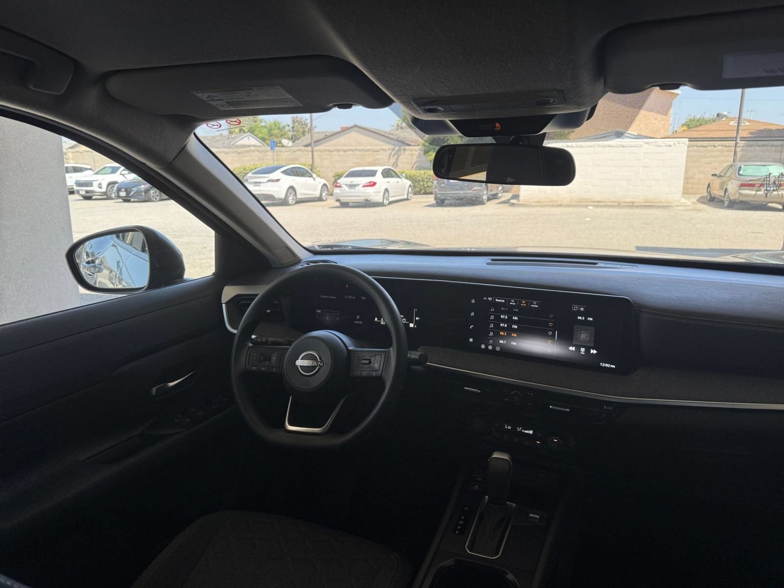 Thumbnail: 2026 Nissan Kicks - 32