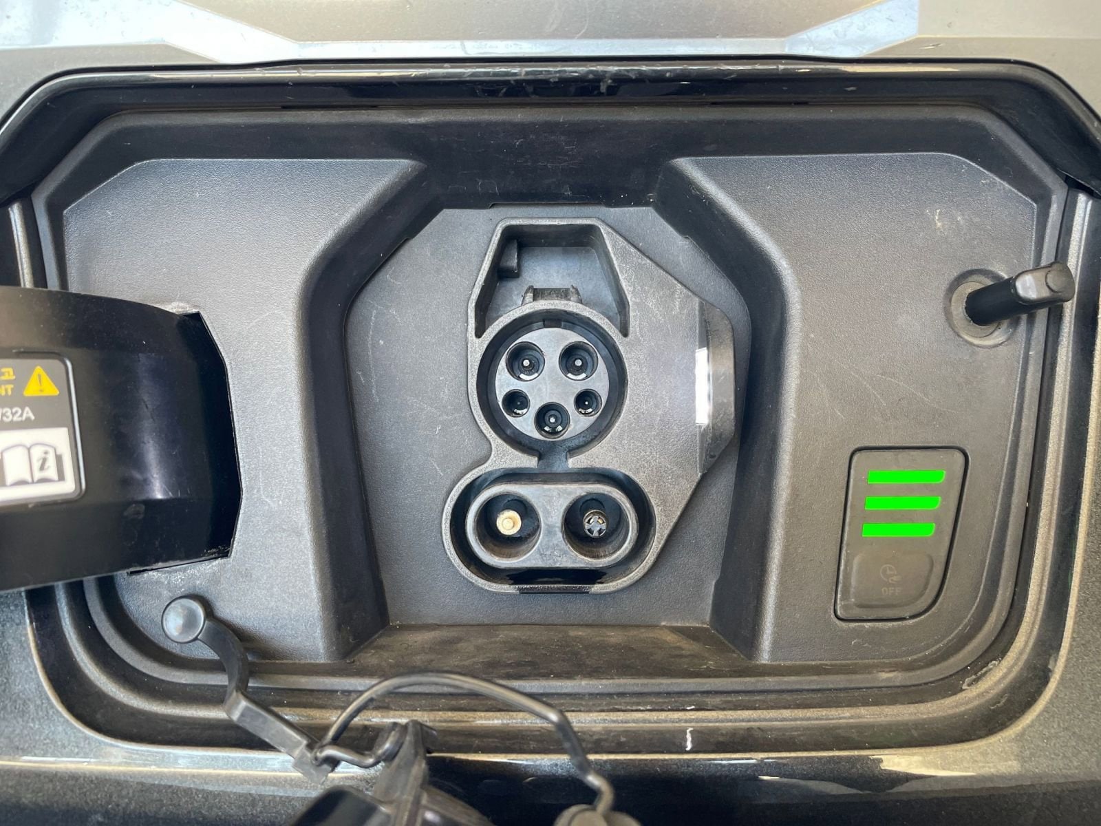 Thumbnail: 2023 Kia Niro - 22