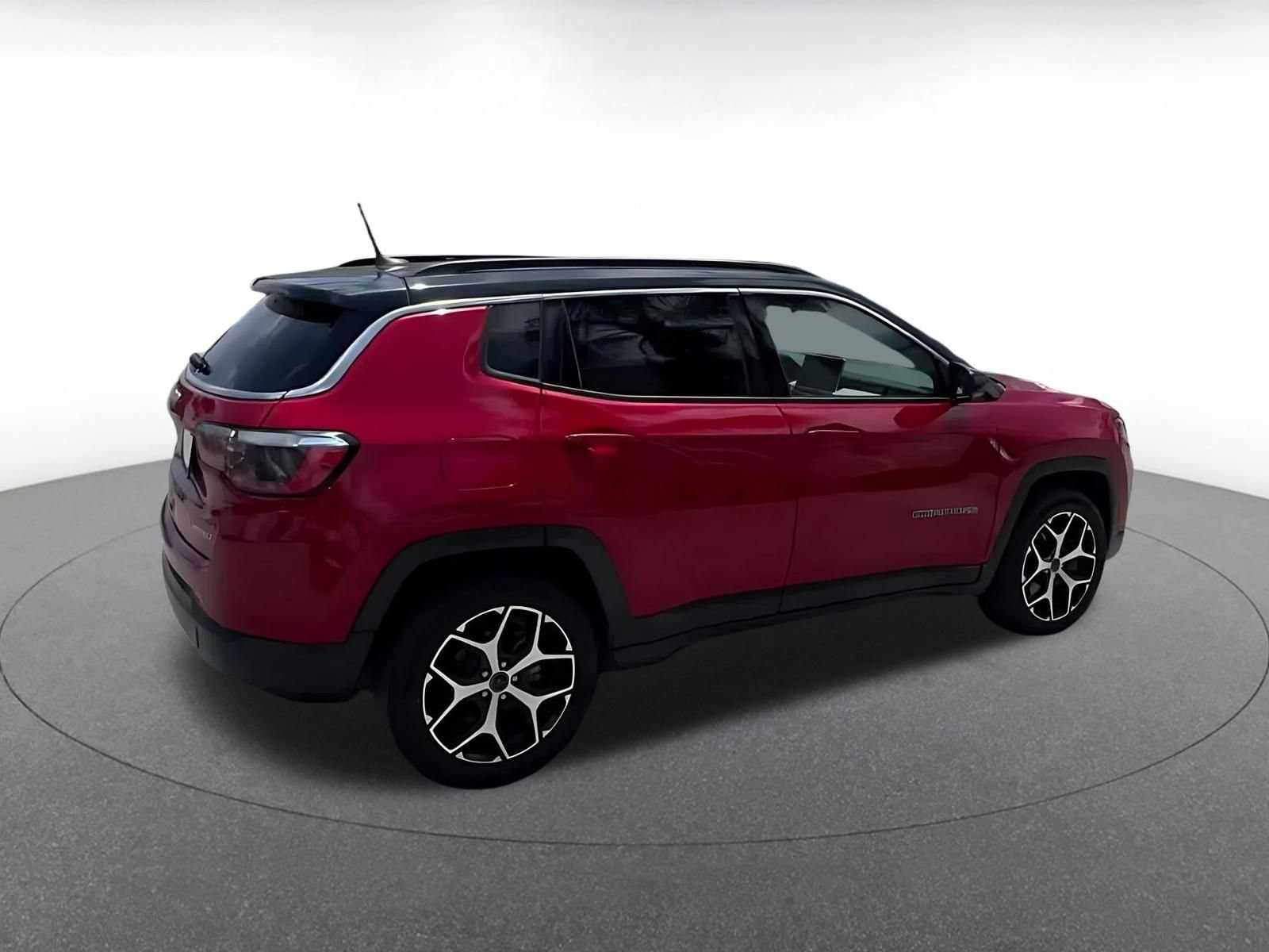 Thumbnail: 2025 Jeep Compass - 14