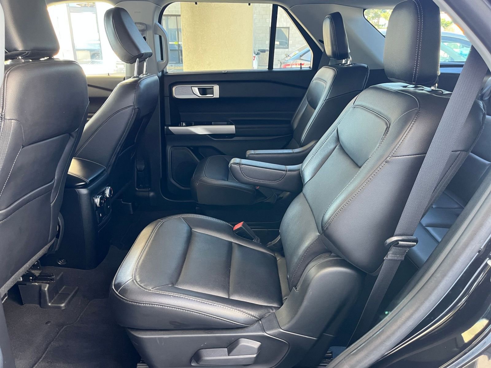 Thumbnail: 2023 Ford Explorer - 25