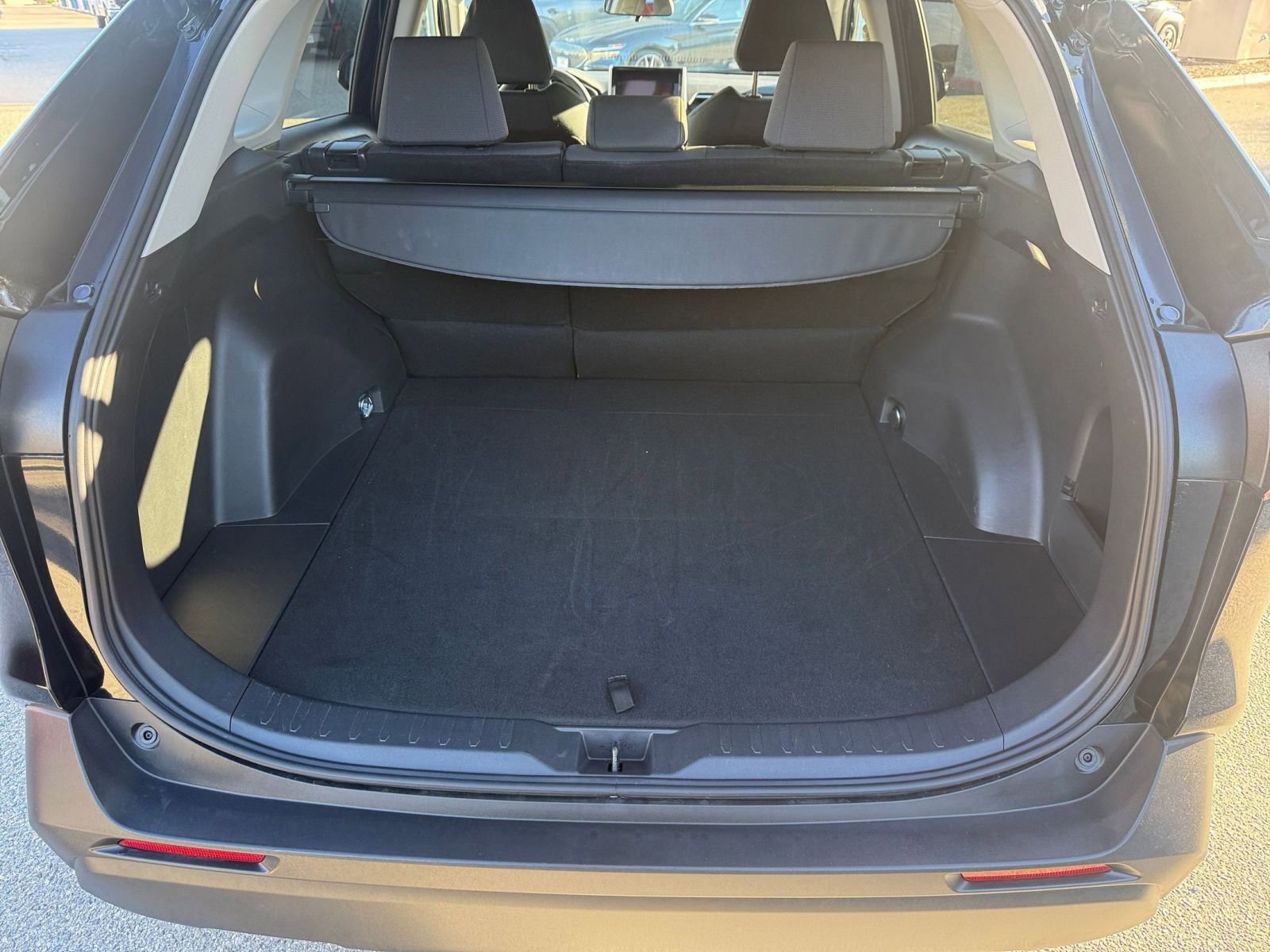 Thumbnail: 2025 Toyota RAV4 - 30