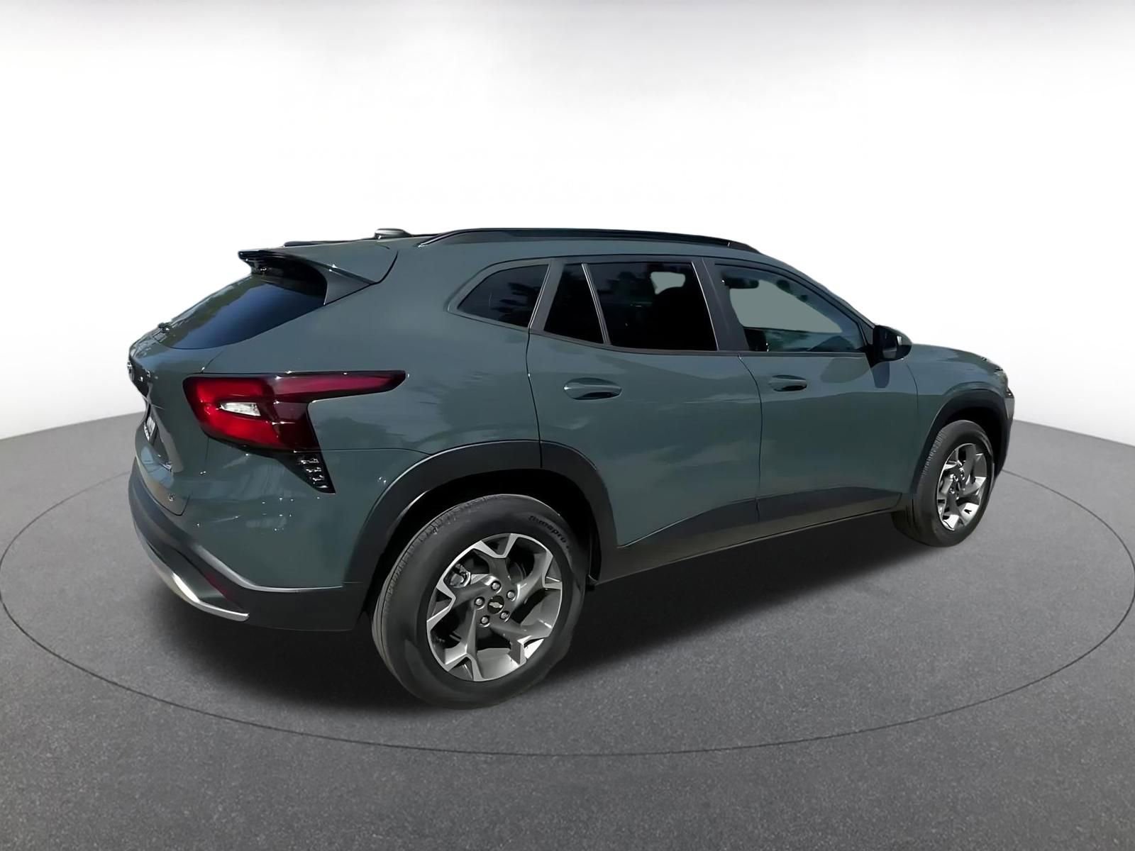 Thumbnail: 2025 Chevrolet Trax - 15