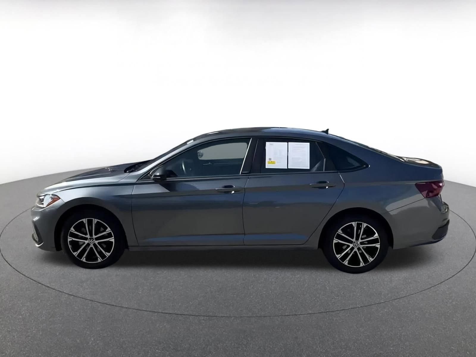 Thumbnail: 2025 Volkswagen Jetta - 11