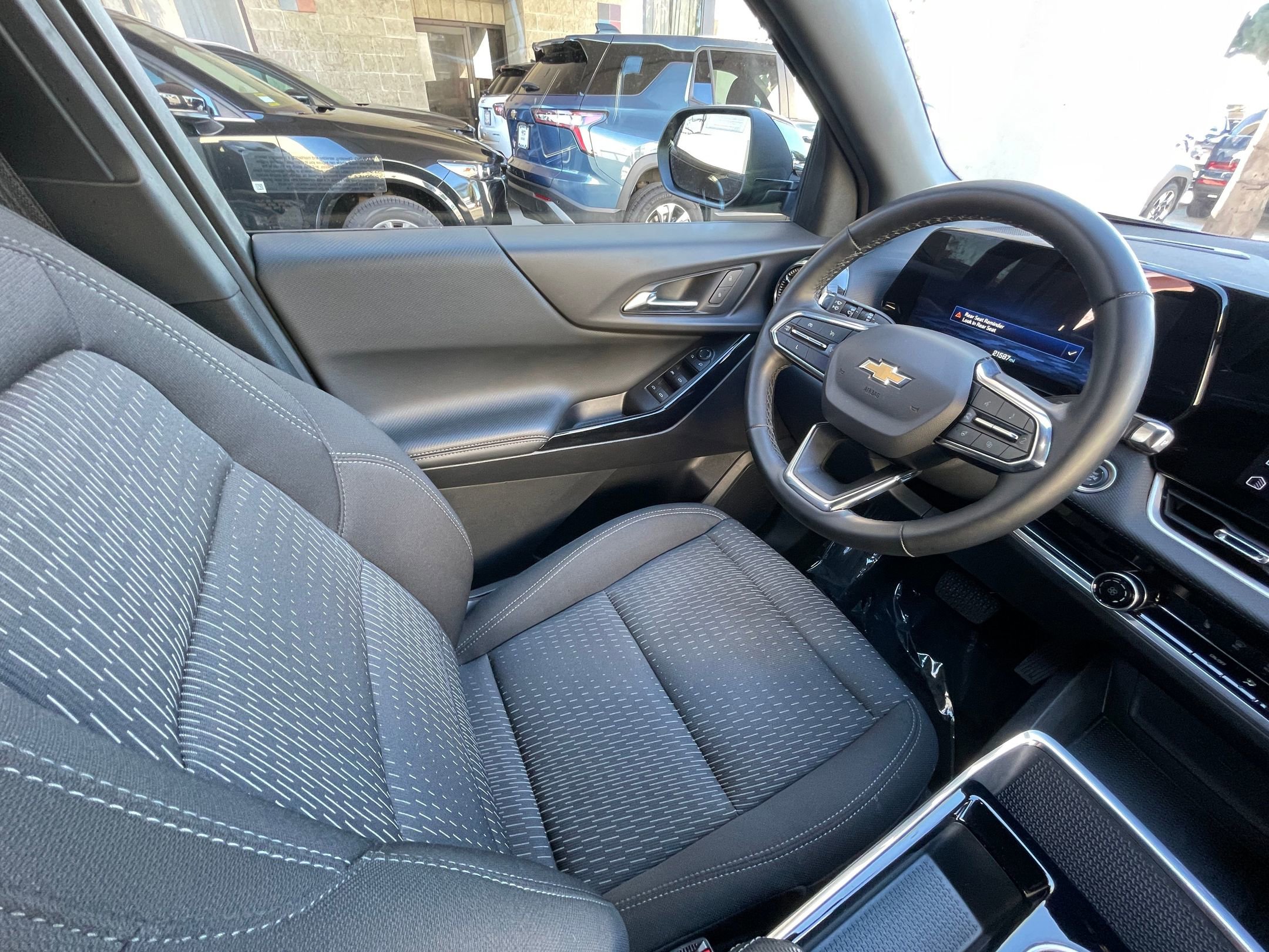 Thumbnail: 2025 Chevrolet Equinox - 34