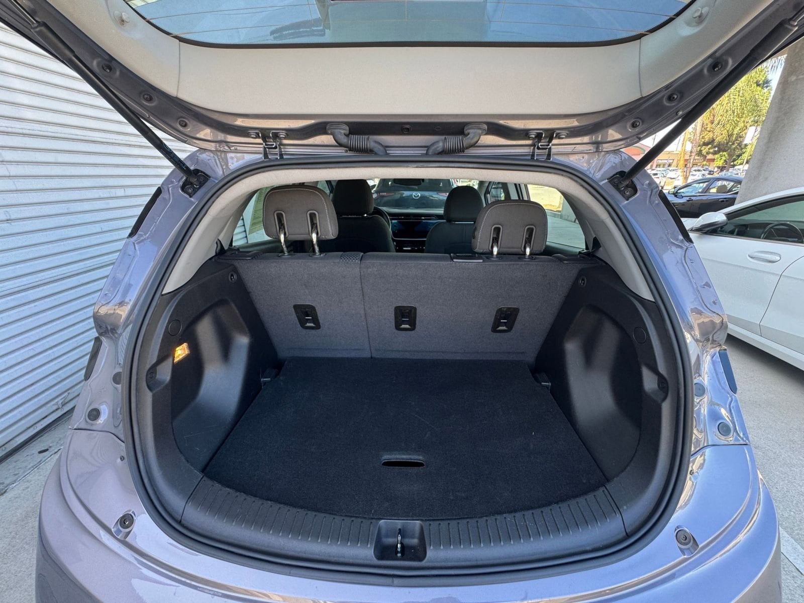 Thumbnail: 2023 Chevrolet Bolt EV - 32
