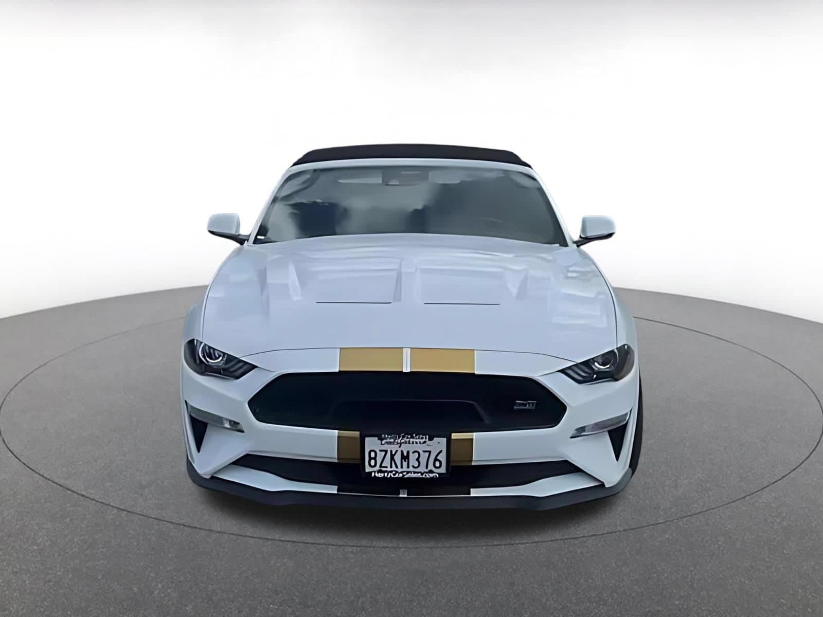 Thumbnail: 2022 Ford Mustang - 4