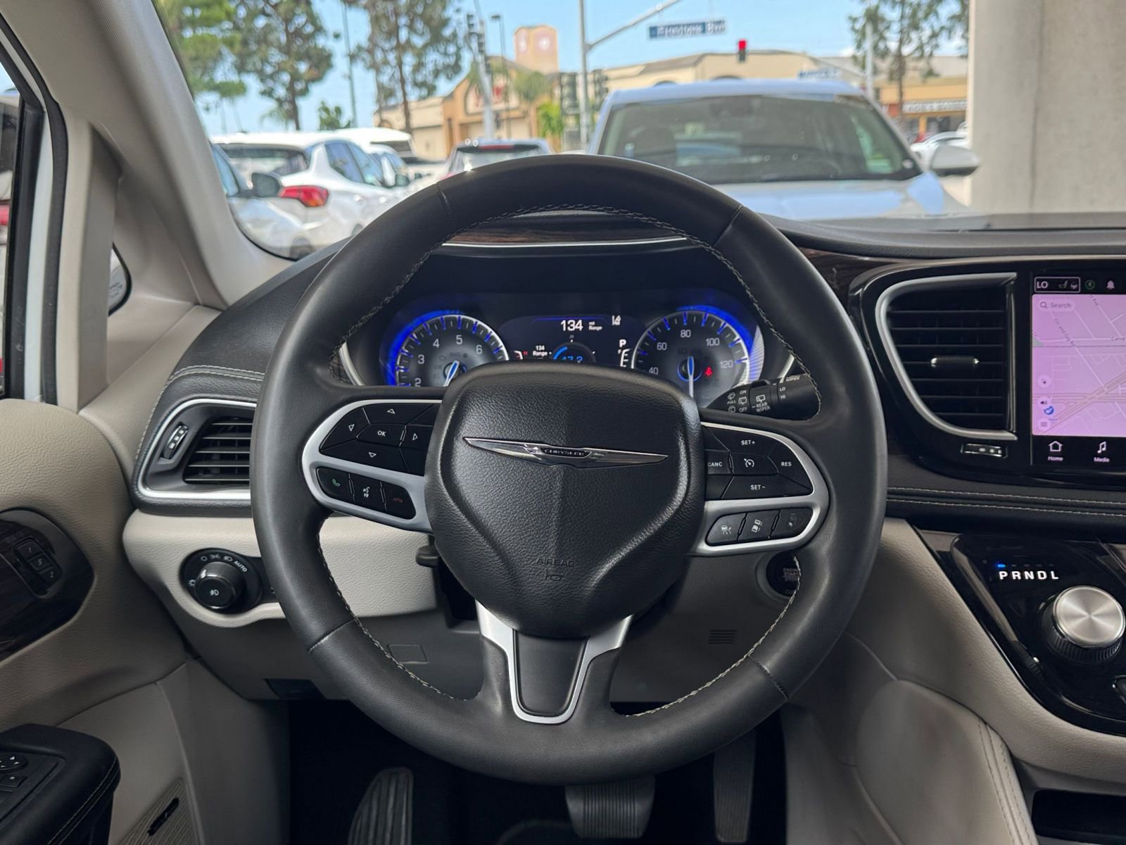 Thumbnail: 2022 Chrysler Pacifica - 31