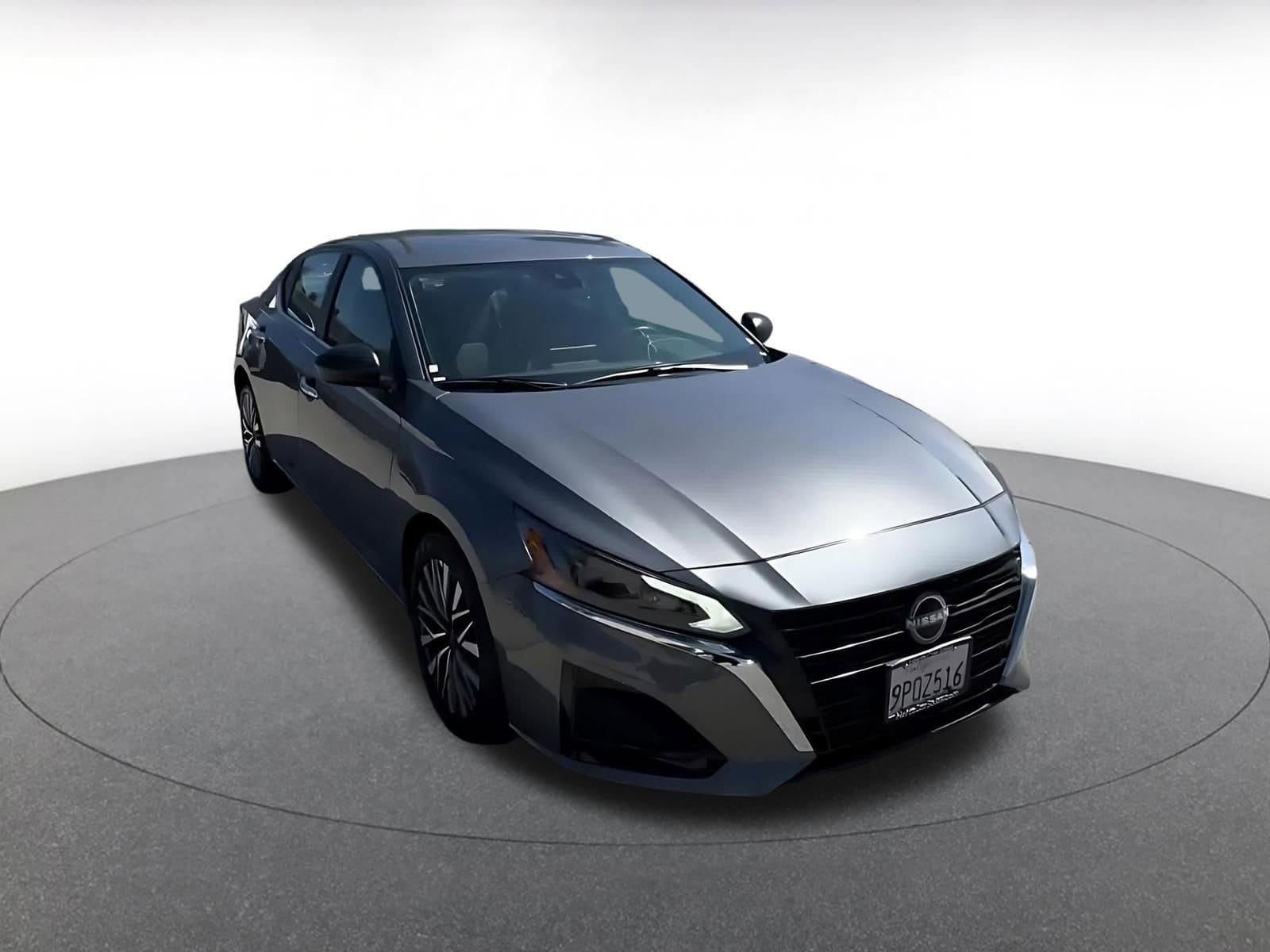Thumbnail: 2025 Nissan Altima - 3