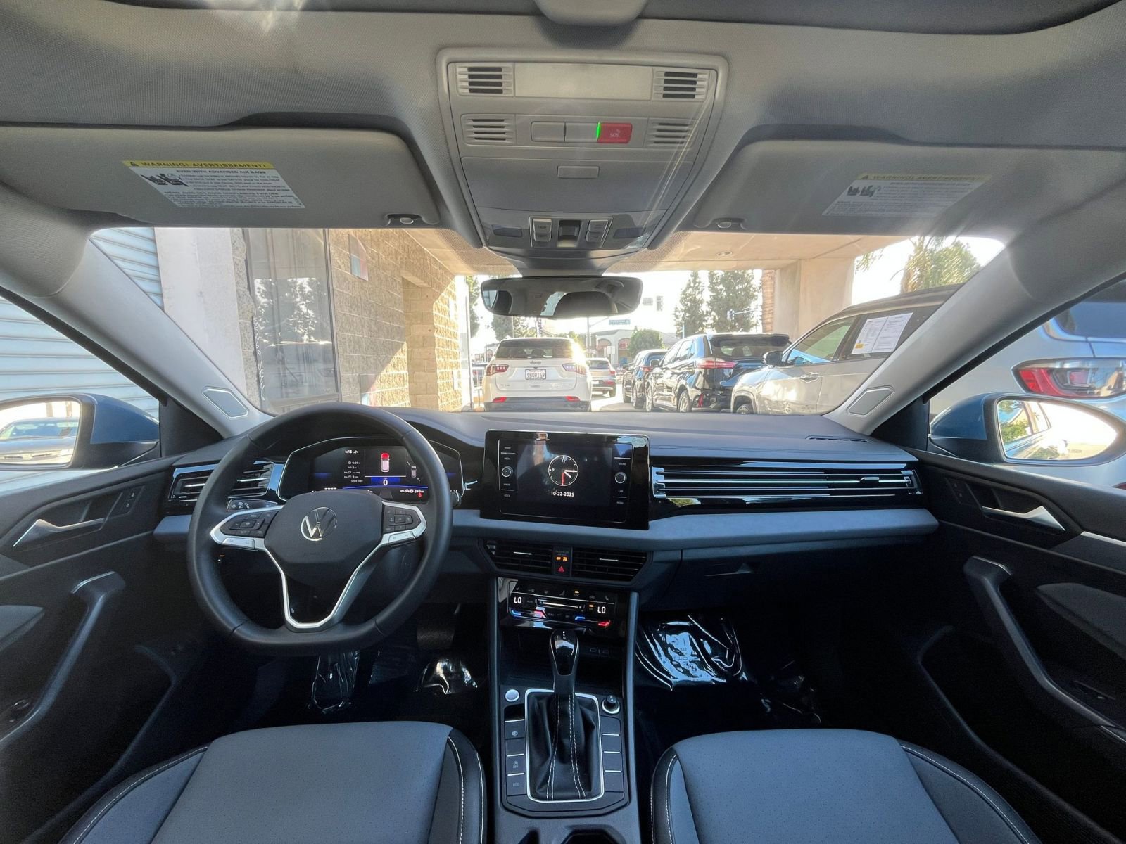 Thumbnail: 2025 Volkswagen Jetta - 33