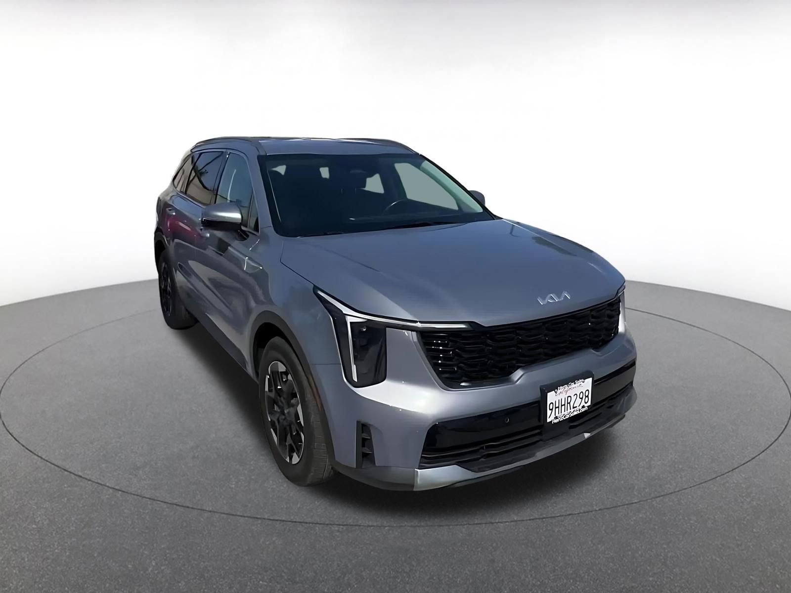 Thumbnail: 2024 Kia Sorento - 3