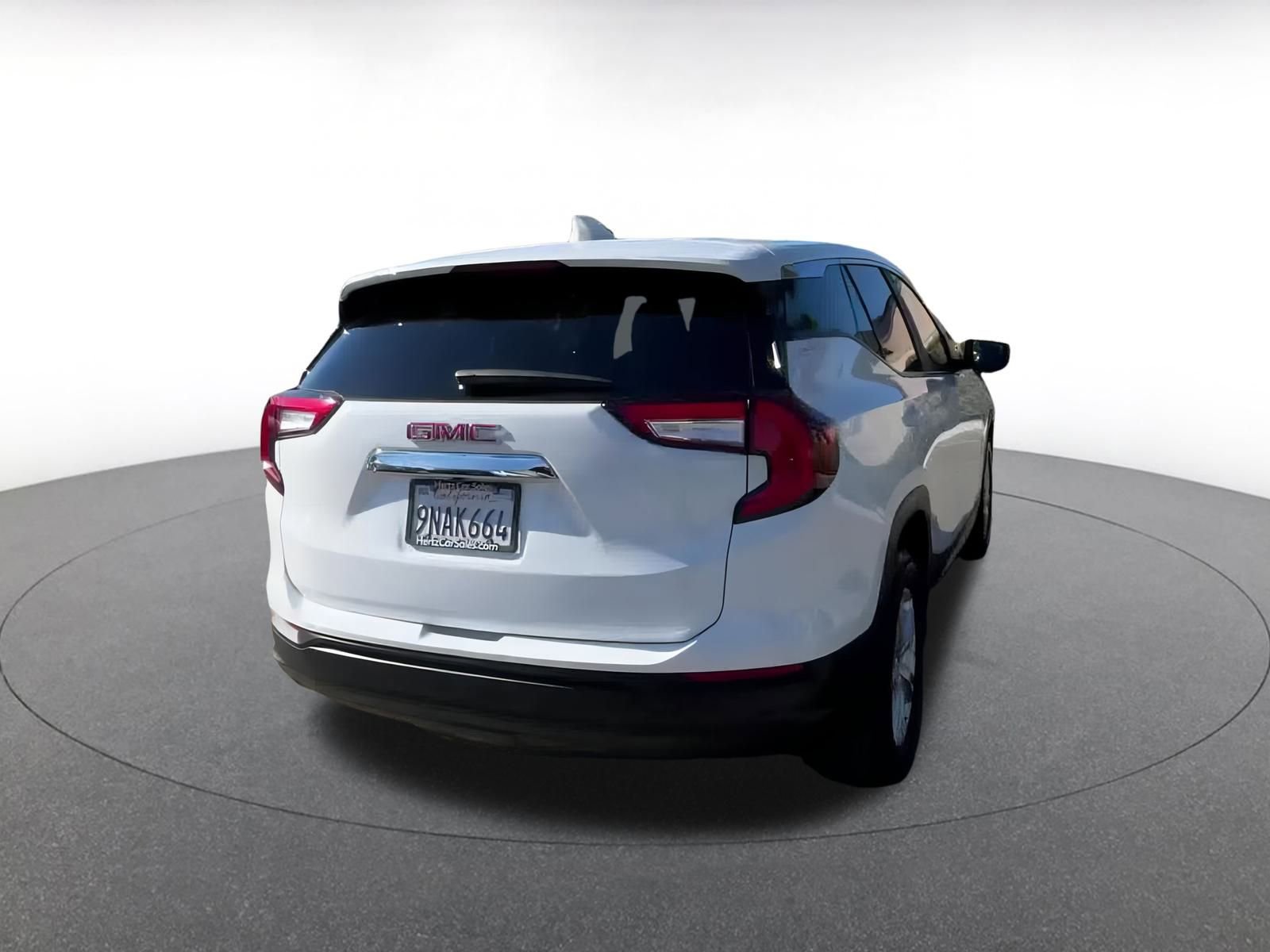 Thumbnail: 2024 GMC Terrain - 14