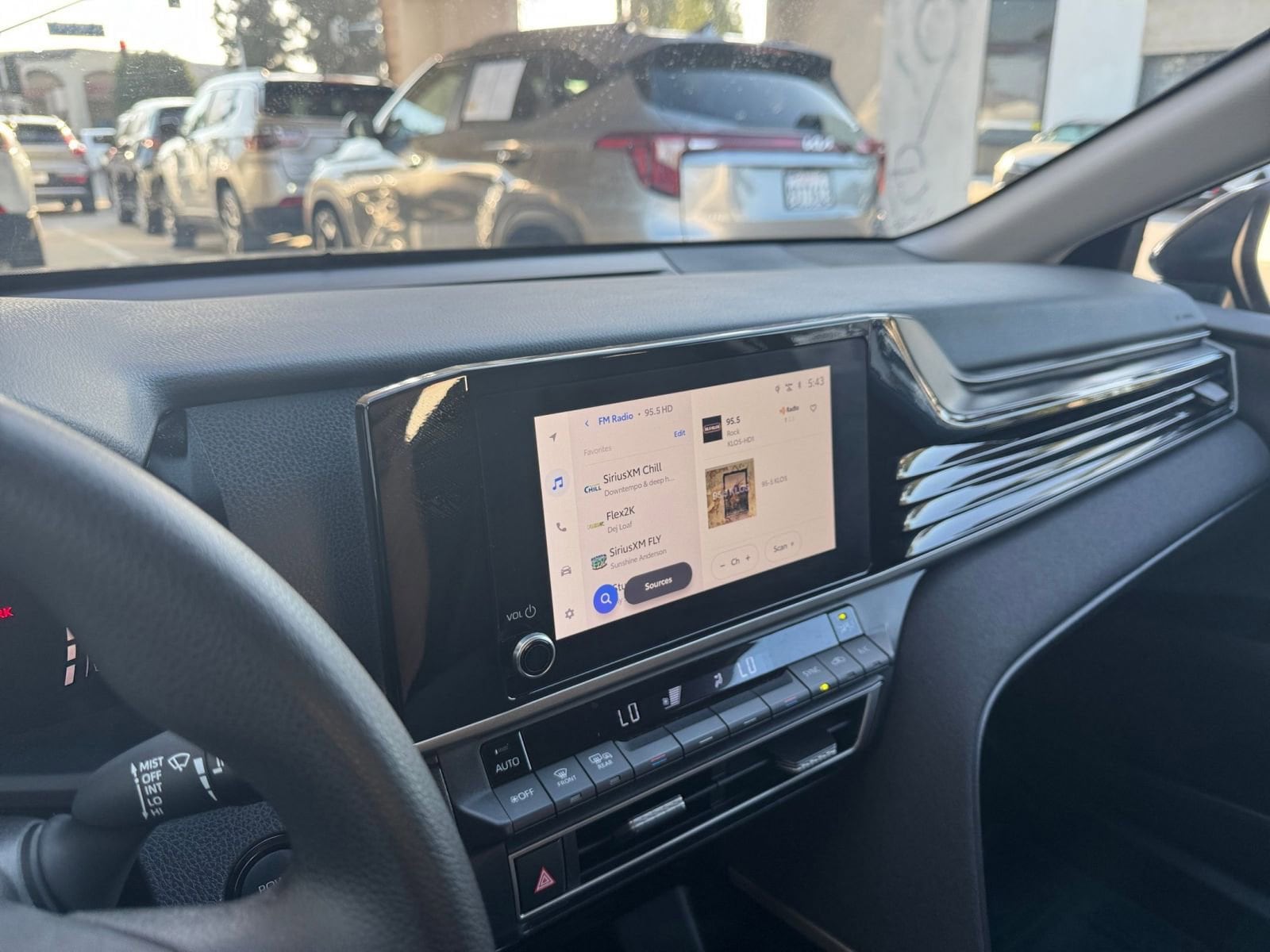 Thumbnail: 2025 Toyota Camry - 18