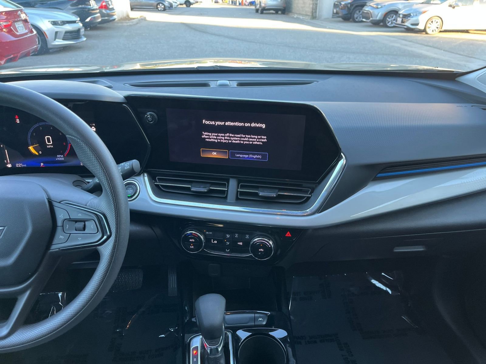 Thumbnail: 2025 Chevrolet Trax - 17