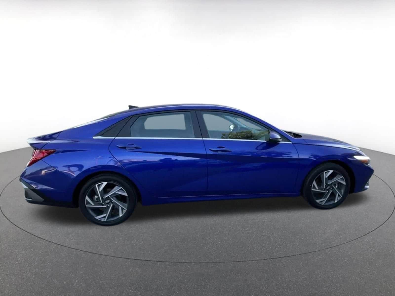 Thumbnail: 2025 Hyundai Elantra - 16