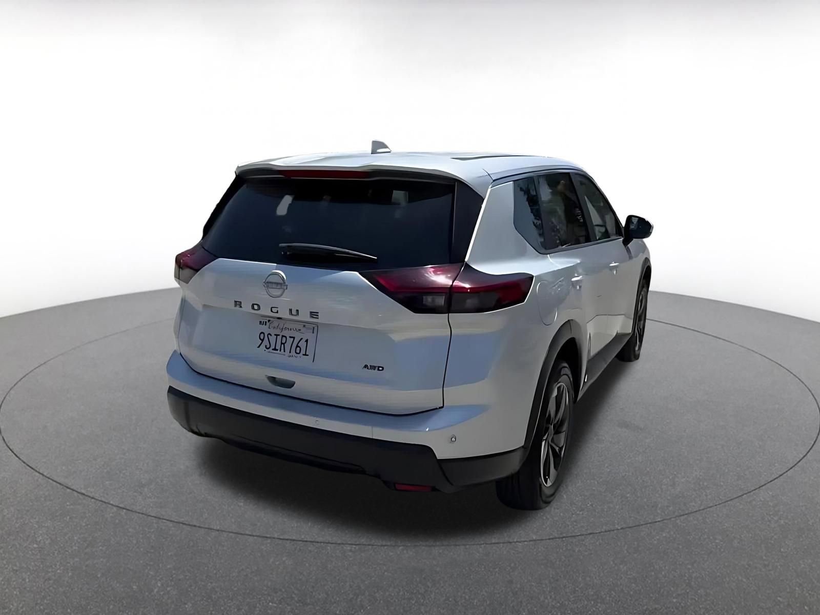Thumbnail: 2025 Nissan Rogue - 14