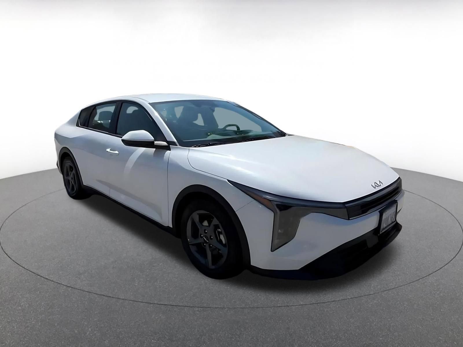 Thumbnail: 2025 Kia K4 - 3