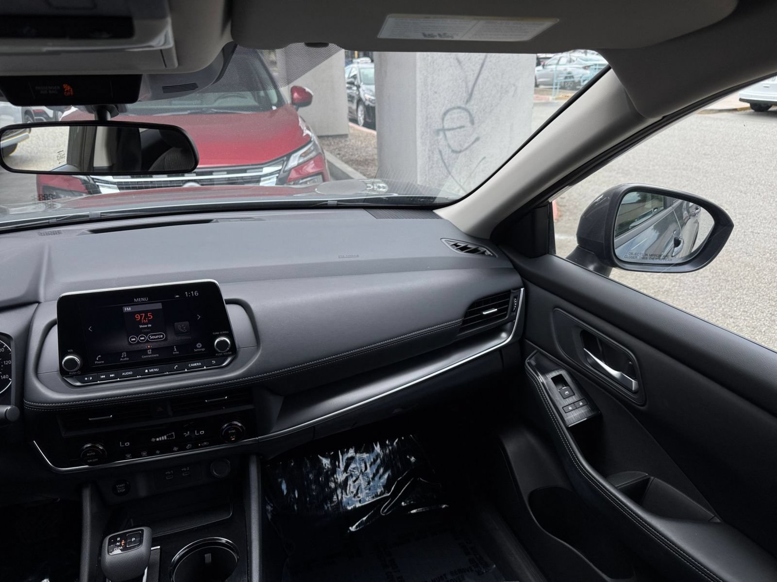 Thumbnail: 2025 Nissan Rogue - 32