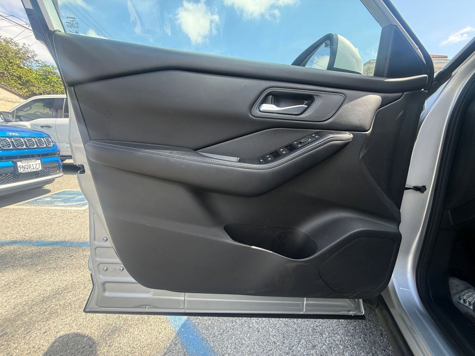 Thumbnail: 2025 Nissan Rogue - 18