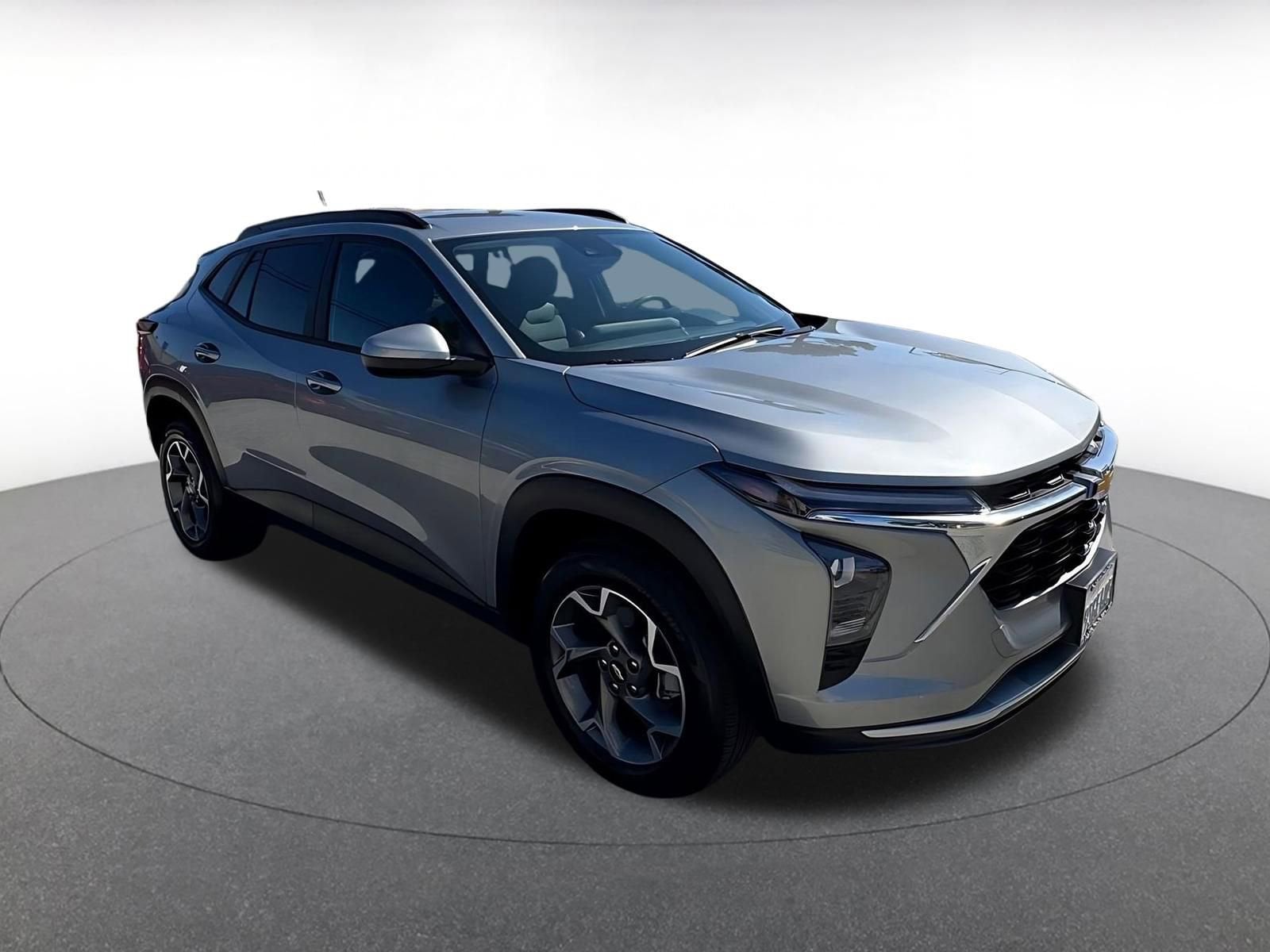 Thumbnail: 2025 Chevrolet Trax - 1