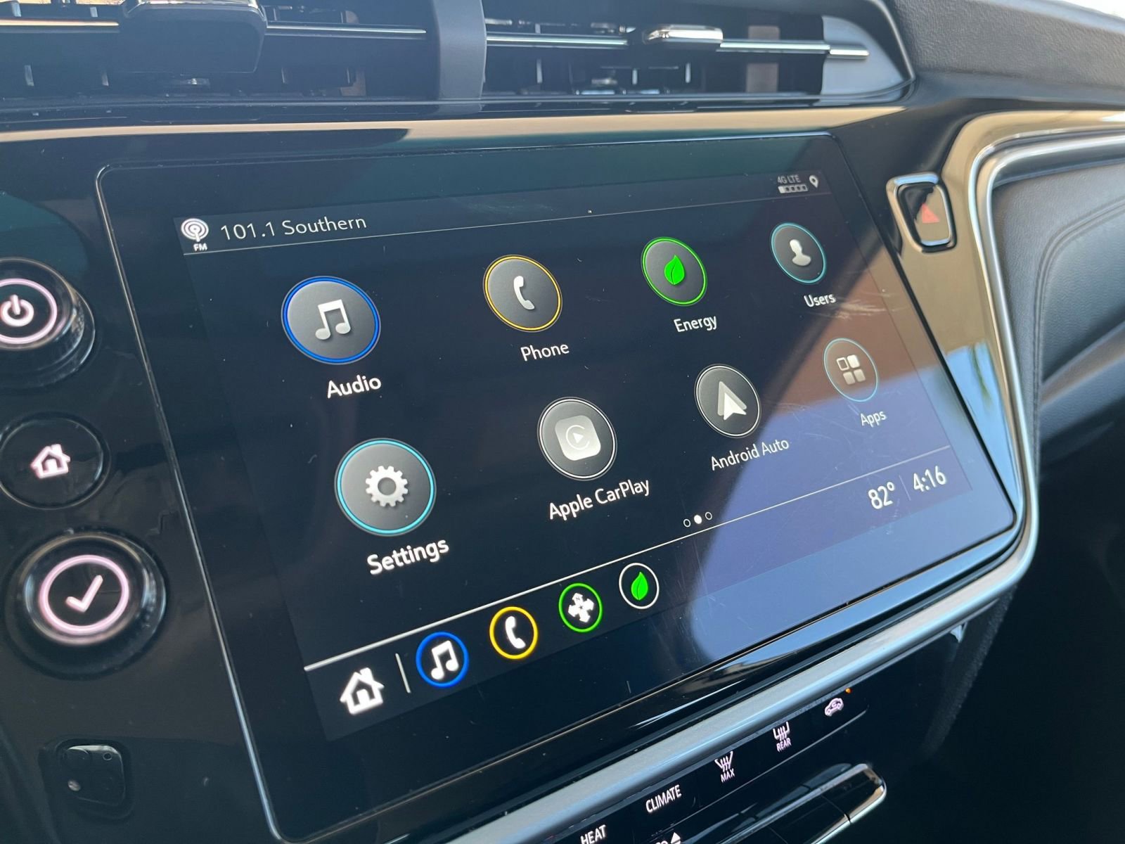 Thumbnail: 2023 Chevrolet Bolt EV - 24