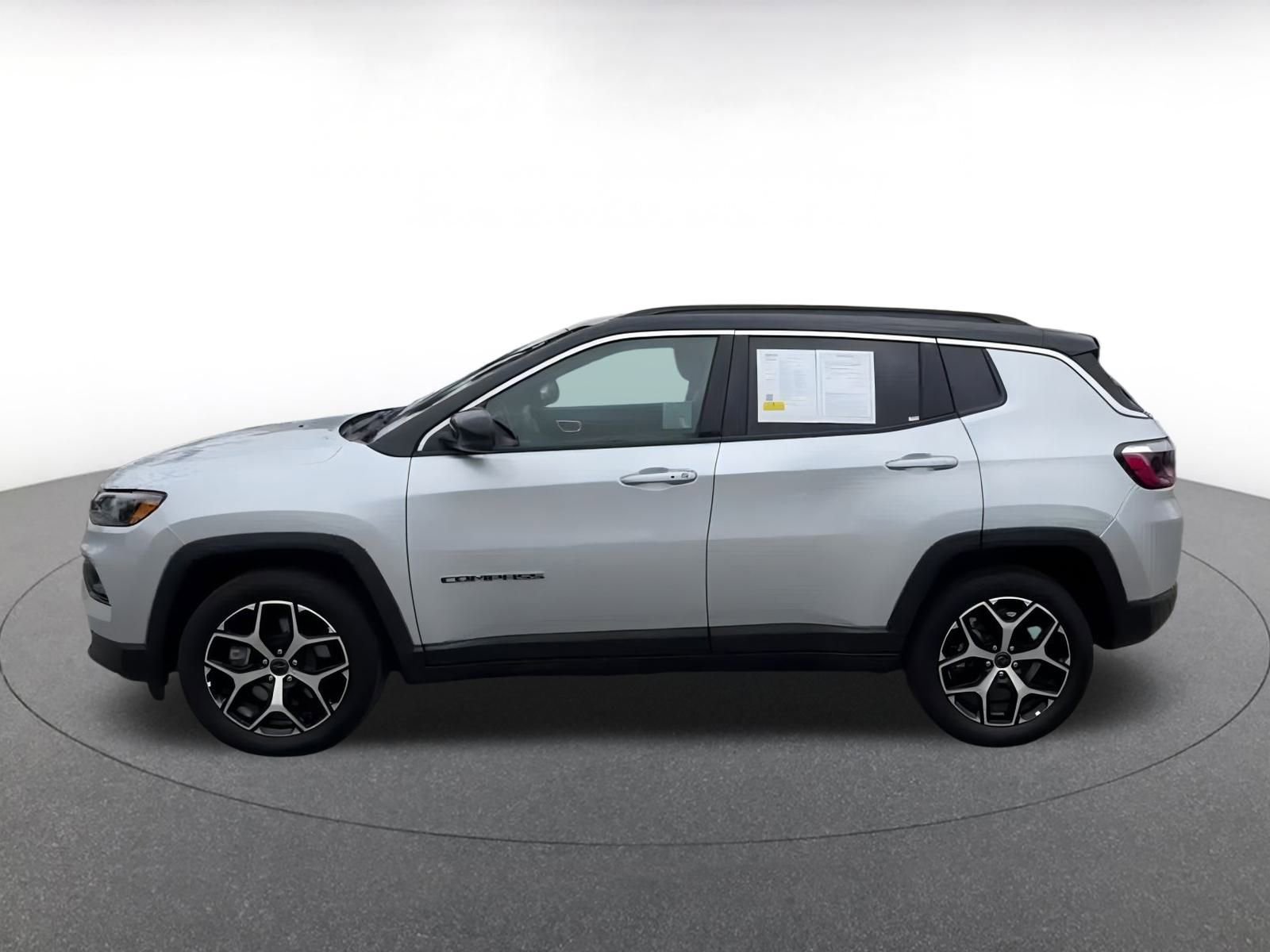 Thumbnail: 2025 Jeep Compass - 9