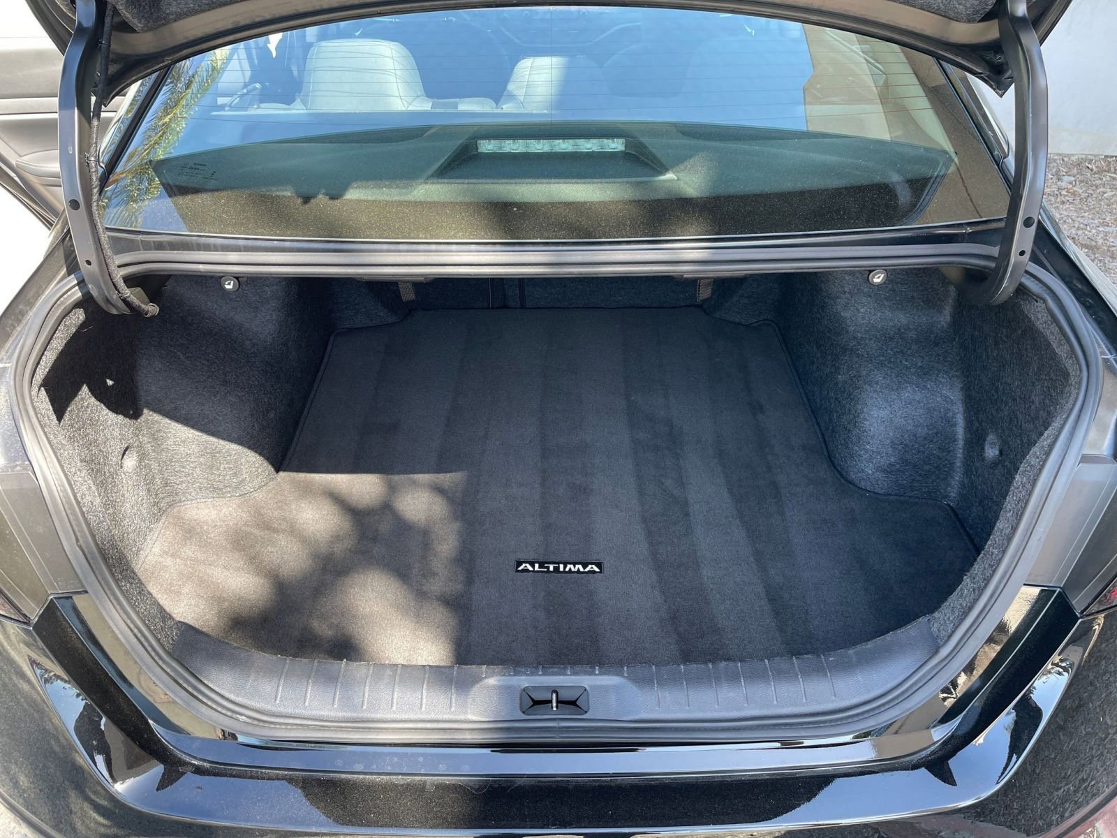 Thumbnail: 2025 Nissan Altima - 32