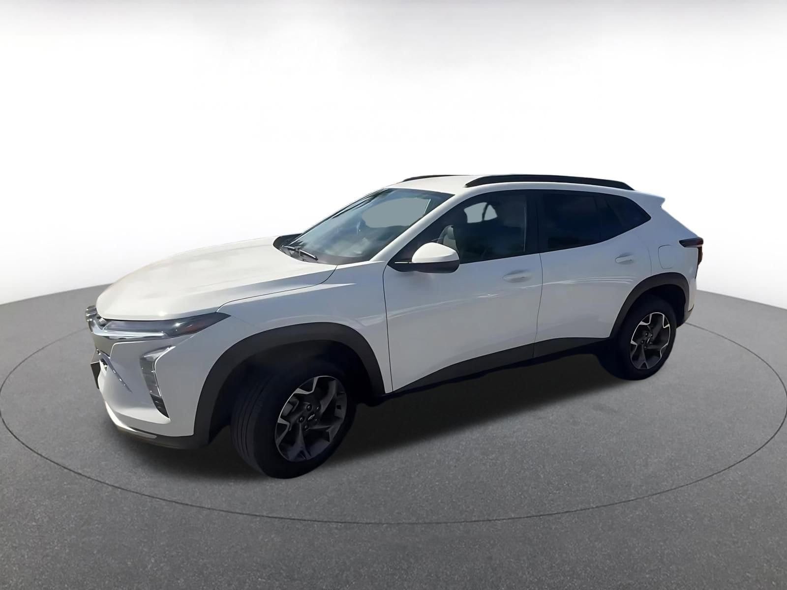 Thumbnail: 2025 Chevrolet Trax - 7